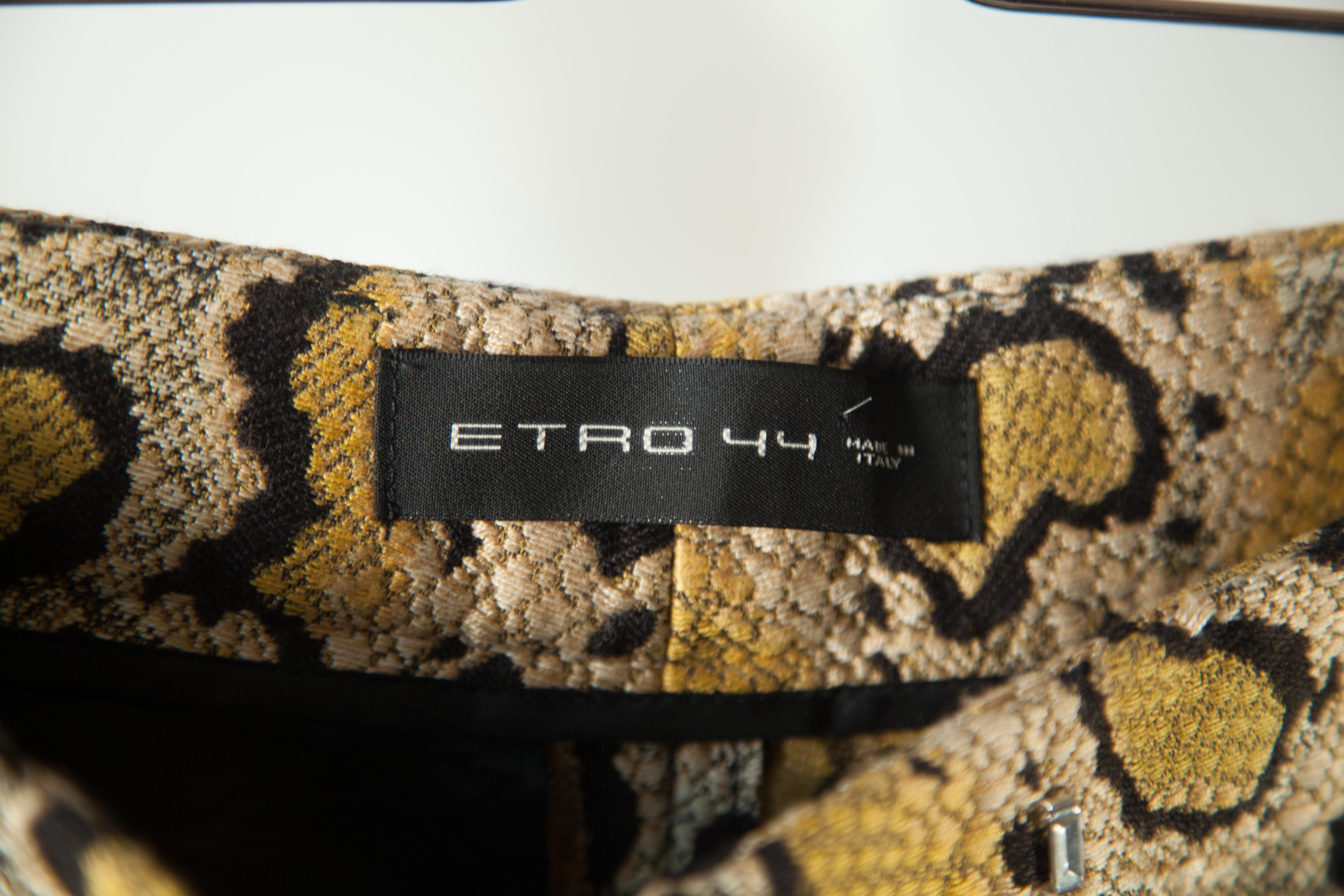 Etro Animal Print Pant In Excellent Condition For Sale In Kingston, NY
