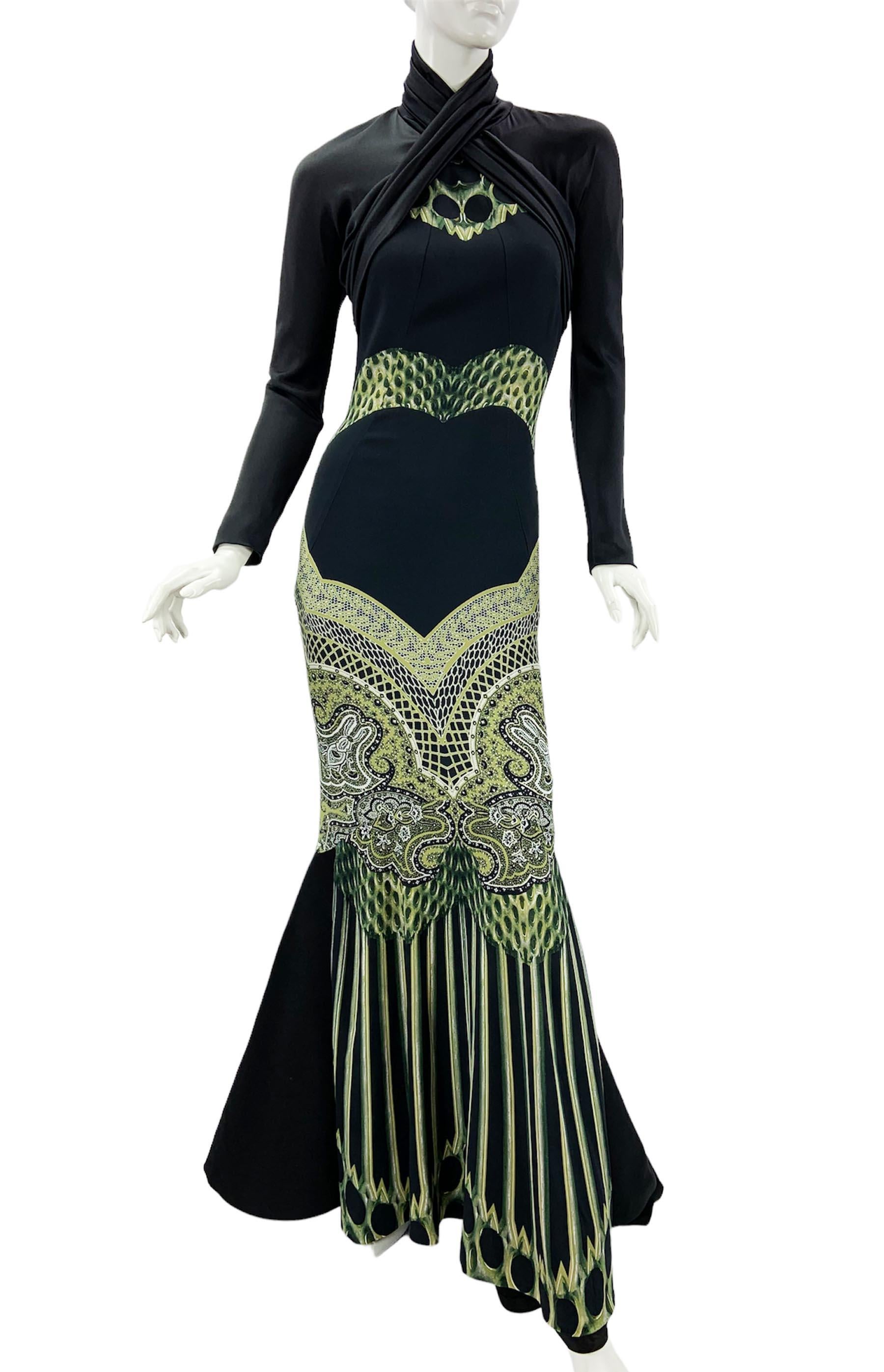 Etro Black Green Paisley Print Stretch Turtleneck Dress Gown
Italian size - 40
Black background with green paisley print, turtleneck style, back zip closure with decorative buttons, fully lined, fabric stretchy.
Measurements: length - 62 inches,