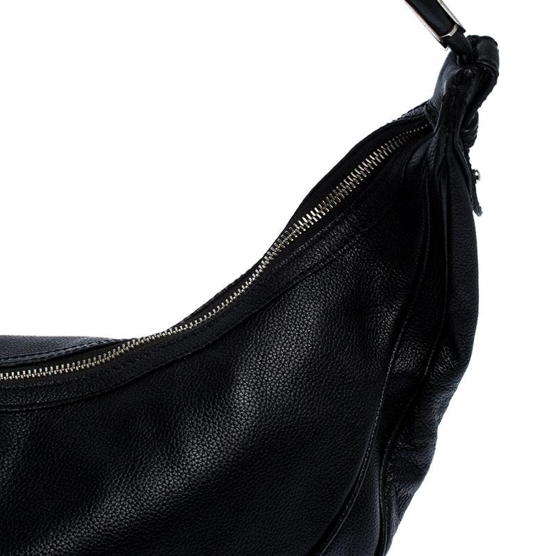 Etro Black Leather Half Moon Shoulder Bag In Good Condition In Dubai, Al Qouz 2