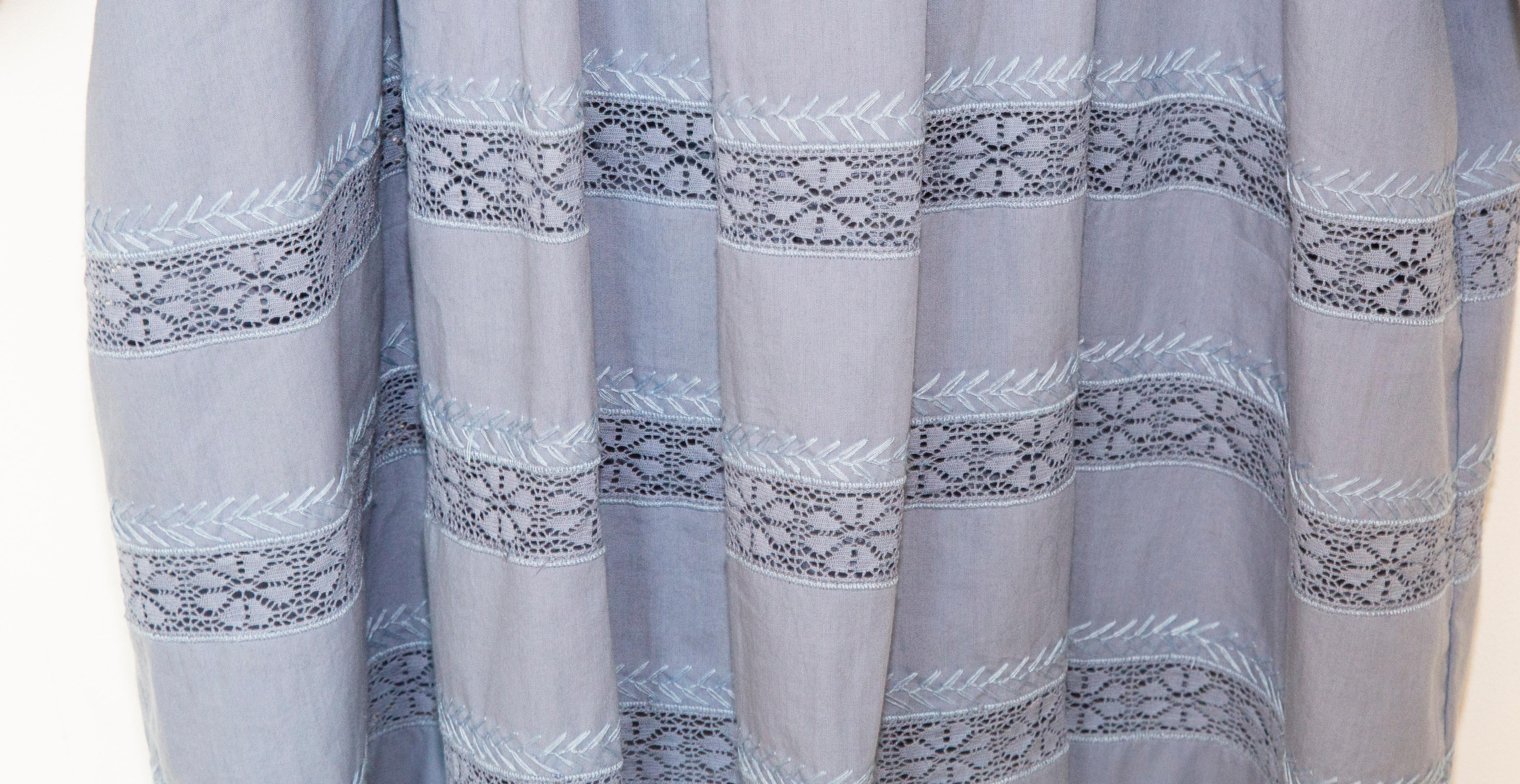 ETRO Robe en coton incrusté bleu Taille IT 44 Excellent état - En vente à Arnhem, NL