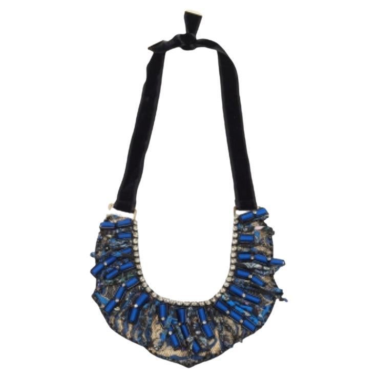 Etro - Collana in tessuto con perle di cristallo in broccato di seta blu in vendita