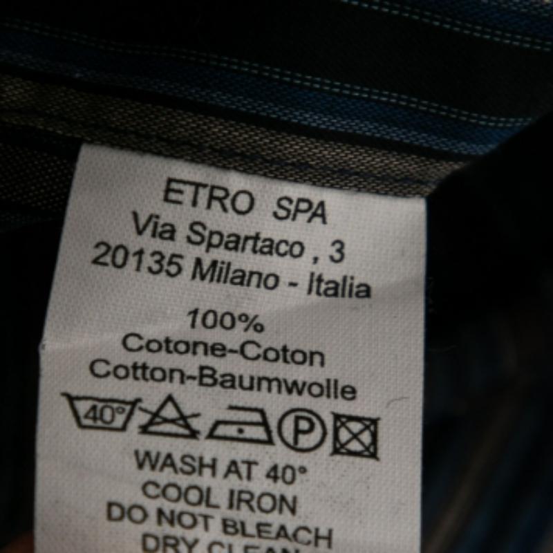 Le camicie Etro sono progettate con un occhio di riguardo sia al comfort che al lusso, in modo che tu possa indossarle a lungo. Questa creazione elegante è realizzata con materiali di qualità e si presenta in una tonalità blu. Le maniche lunghe e il