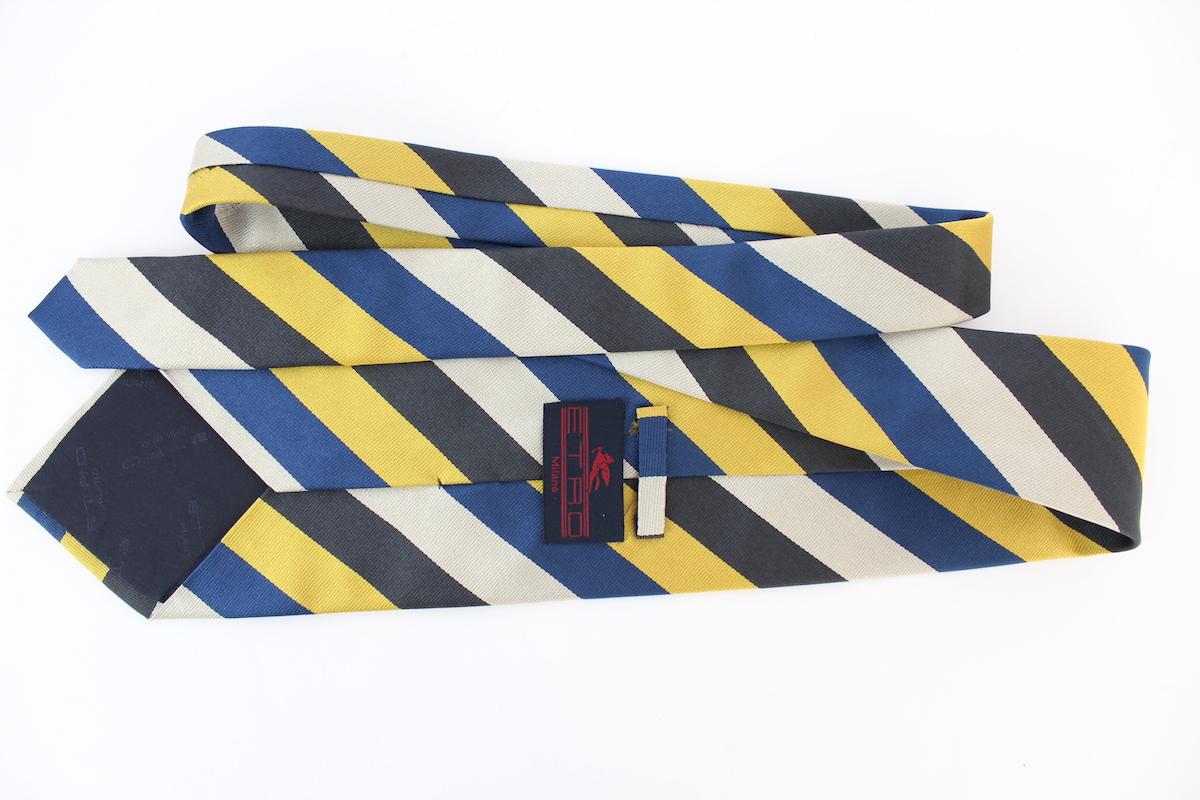 Etro Blue Yellow Silk Vintage Regimental Tie In Excellent Condition For Sale In Brindisi, Bt