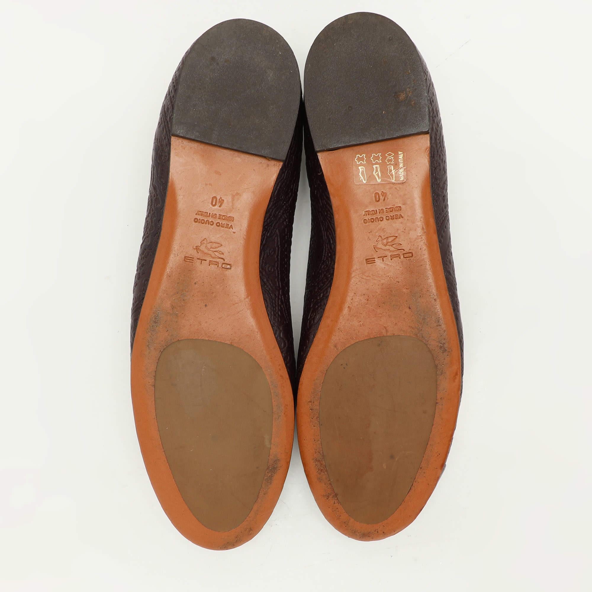Etro Bailarinas con puntera embellecida en piel repujada marrón Talla 40 en venta 1