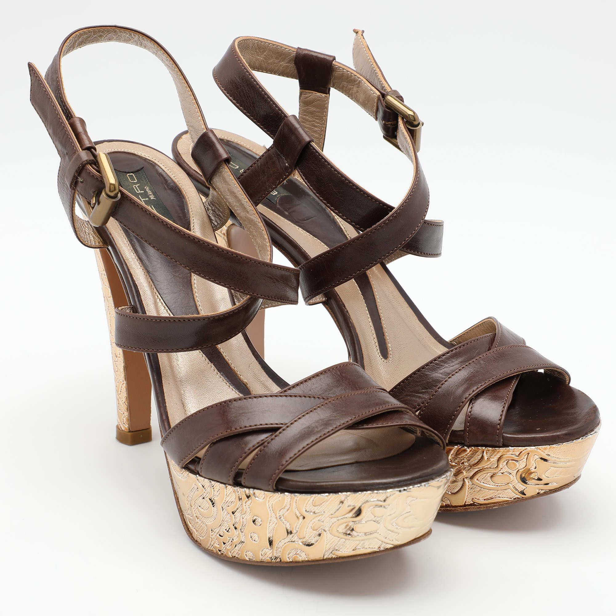 Etro Sandali con cinturino alla caviglia in pelle marrone taglia 38 In condizioni discrete in vendita a Dubai, Al Qouz 2