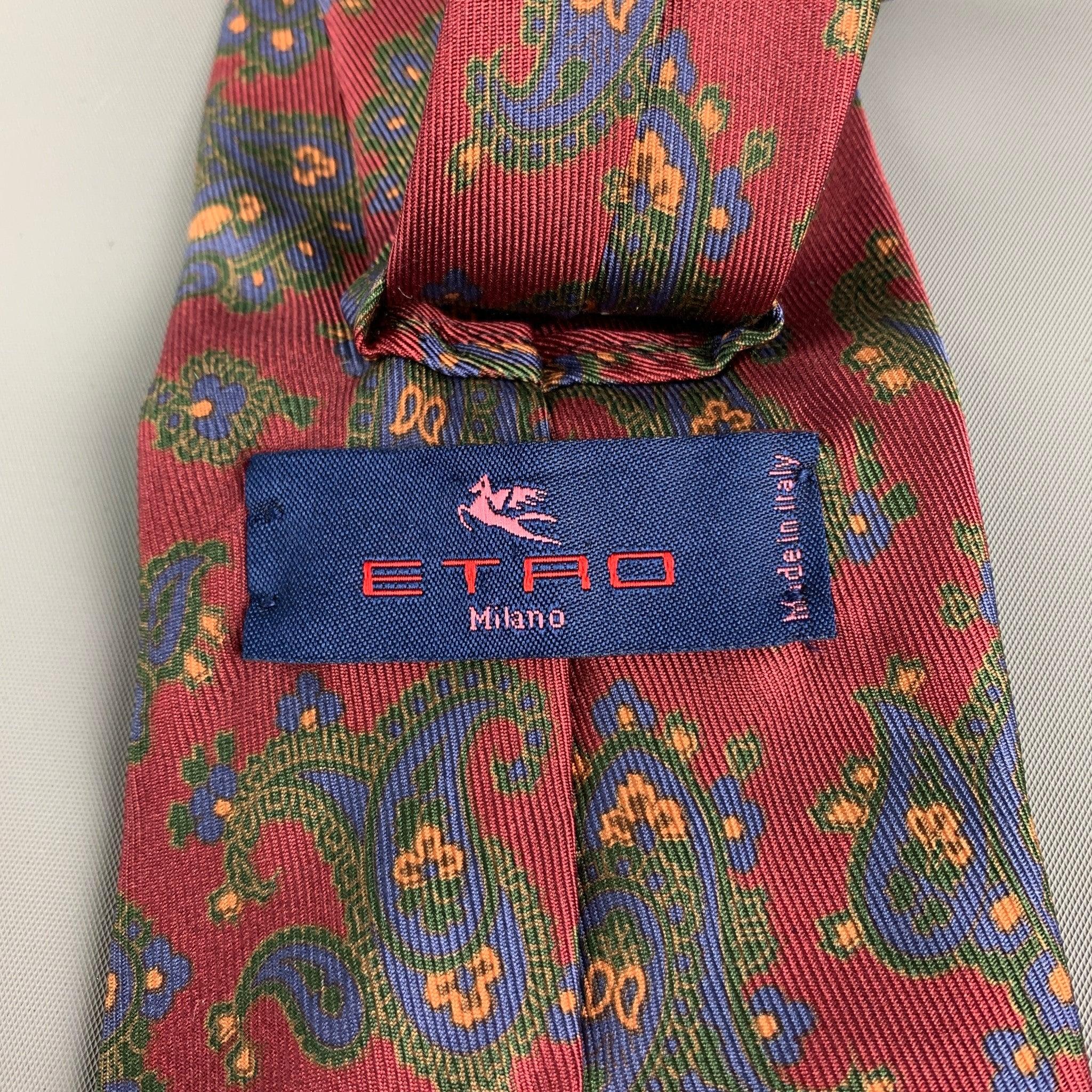 ETRO Burgundy Paisley Silk Tie In Good Condition In San Francisco, CA