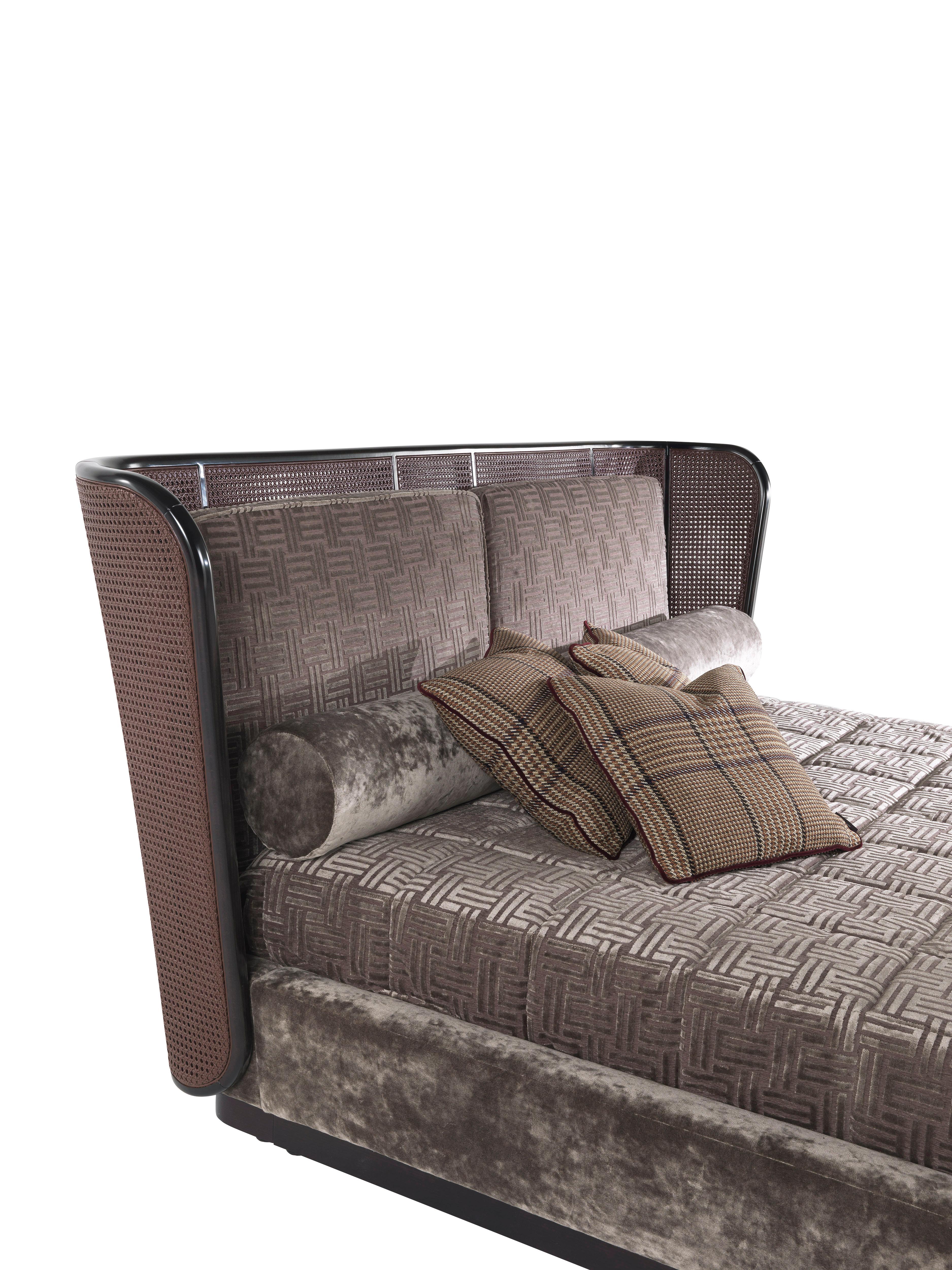Lit en velours caral du 21e siècle (pour un matelas 180*200)  par Etro Home Interiors Neuf à Cantù, Lombardia