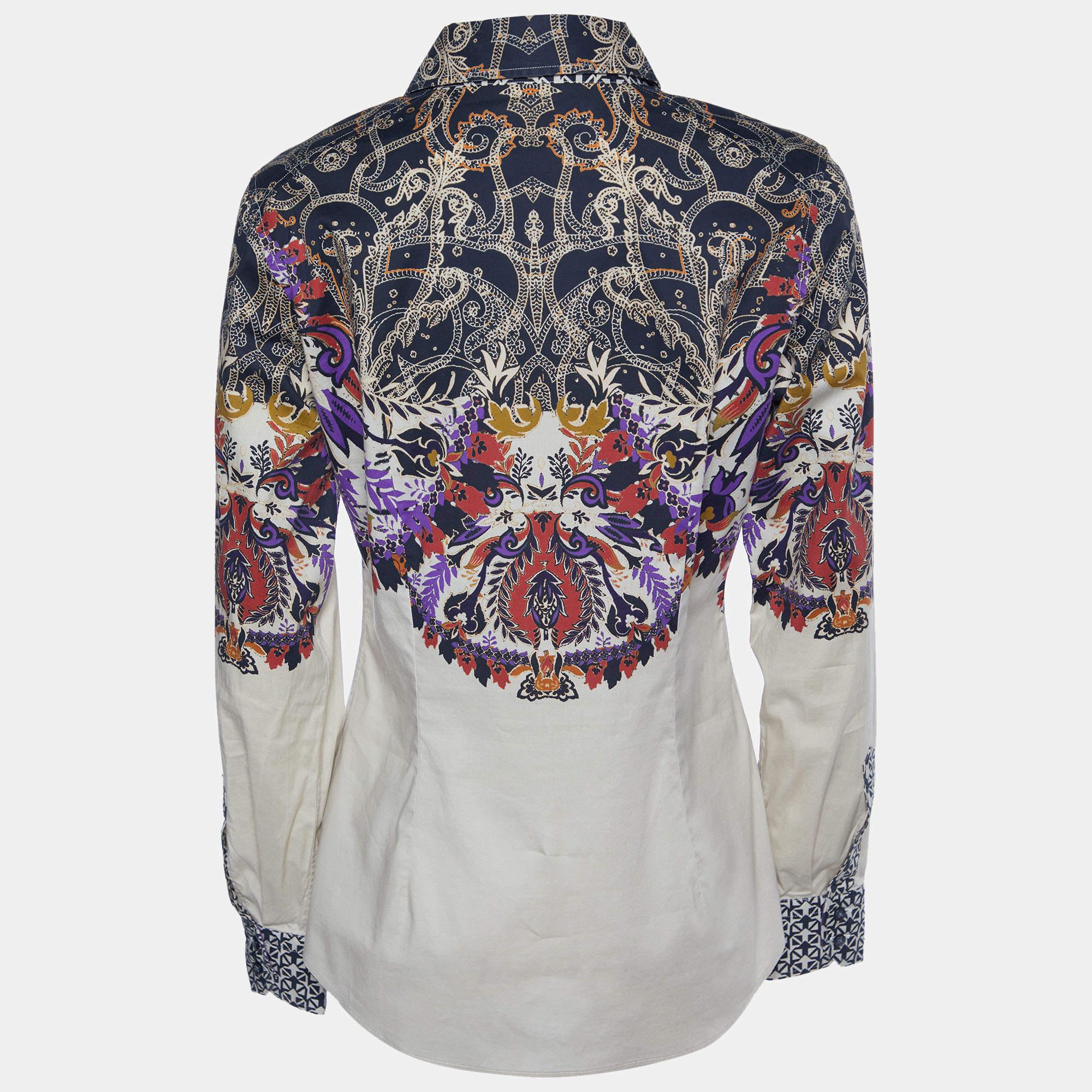 Poiché le camicie sono una parte indispensabile del guardaroba, Etro ti propone una creazione versatile ed elegante. È stato confezionato con tessuti di alta qualità per un look e una vestibilità di classe.