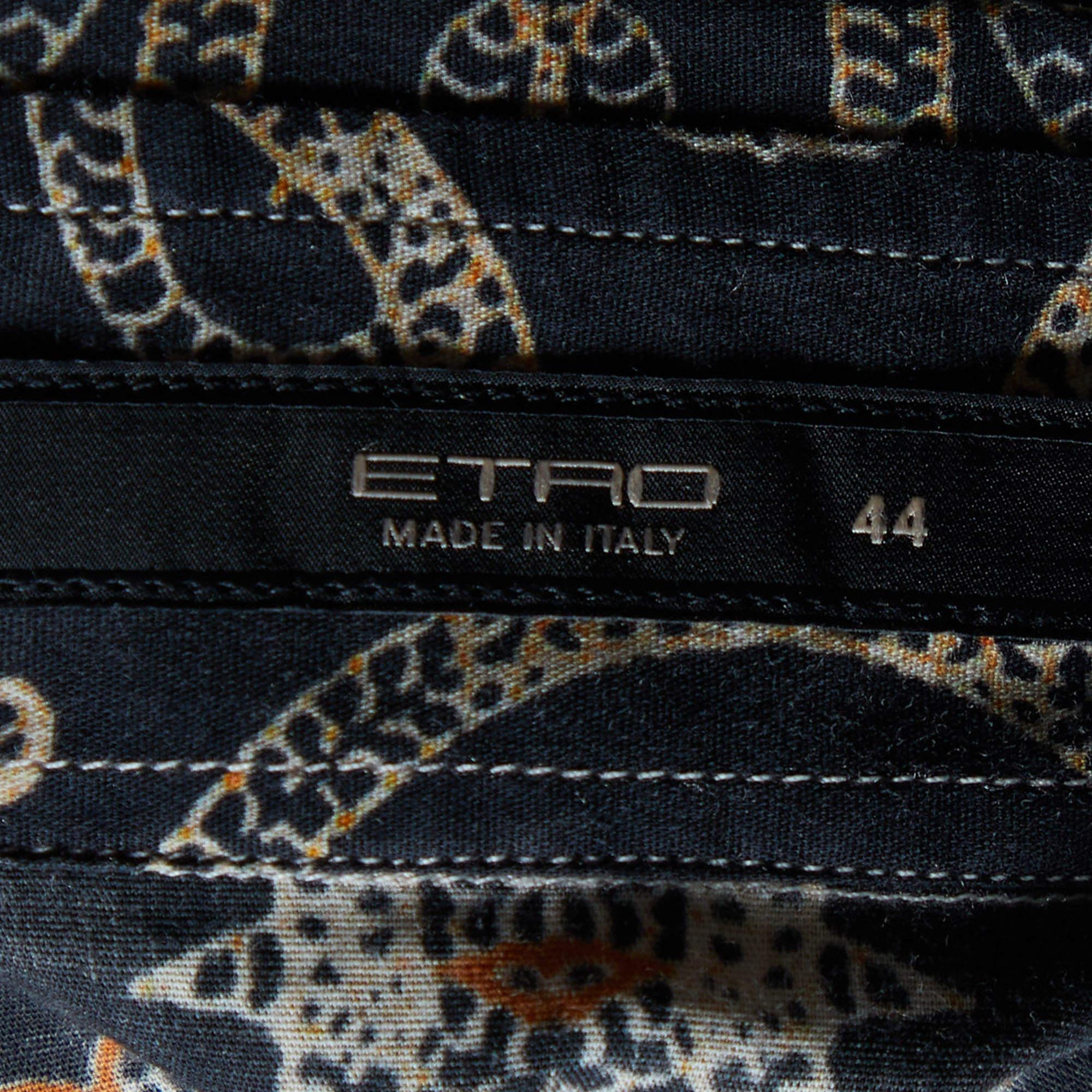 Etro - Camicia con bottoni in cotone stampato color crema - M. I. In condizioni buone in vendita a Dubai, Al Qouz 2