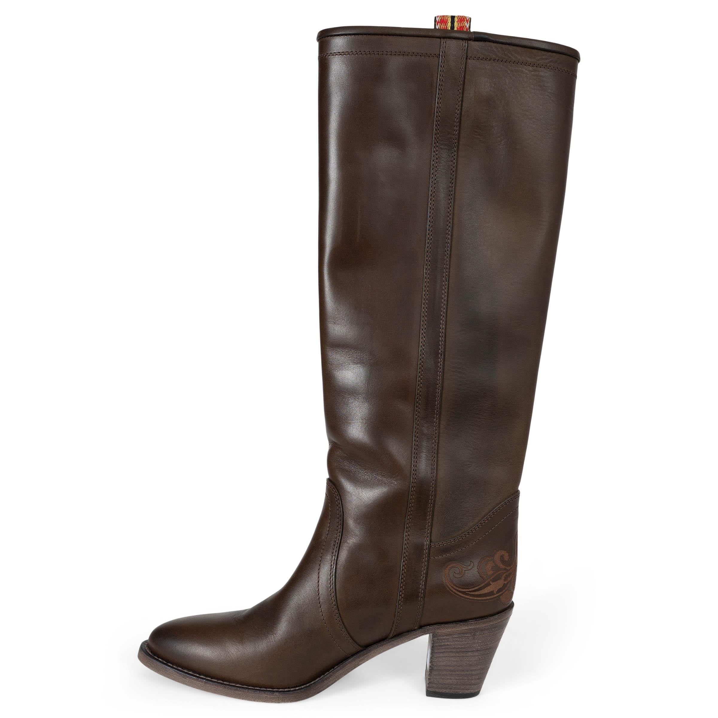 Etro in pelle marrone scuro WESTERN CARVING Stivali da Cowboy Scarpe 38 In condizioni ottime in vendita a Zürich, CH