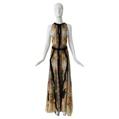 Klassisches Etro-Kleid mit Taschentuch aus Seide