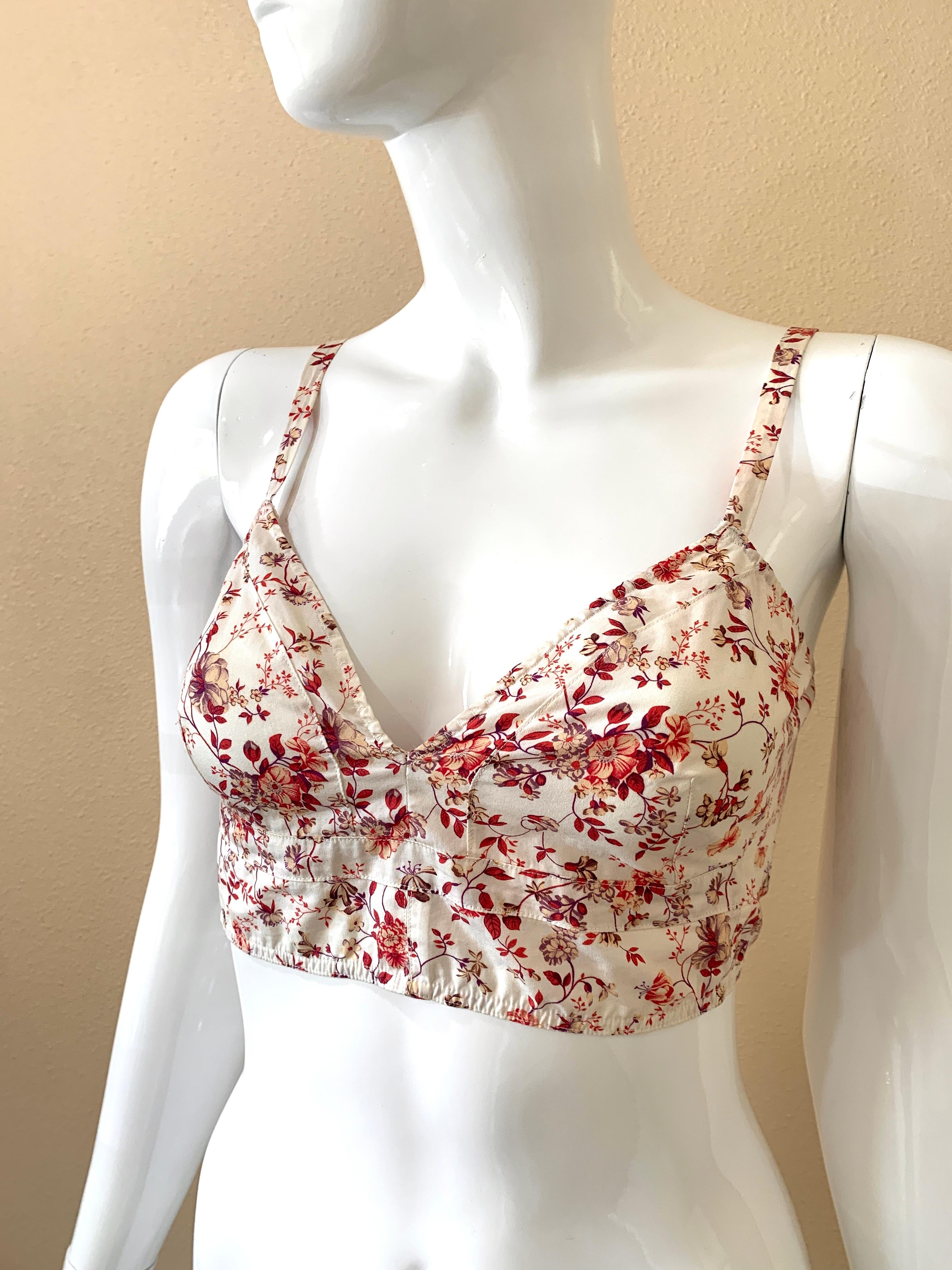 Etro Floral Paisley Crop Top Size 38 In Good Condition For Sale In Thousand Oaks, CA