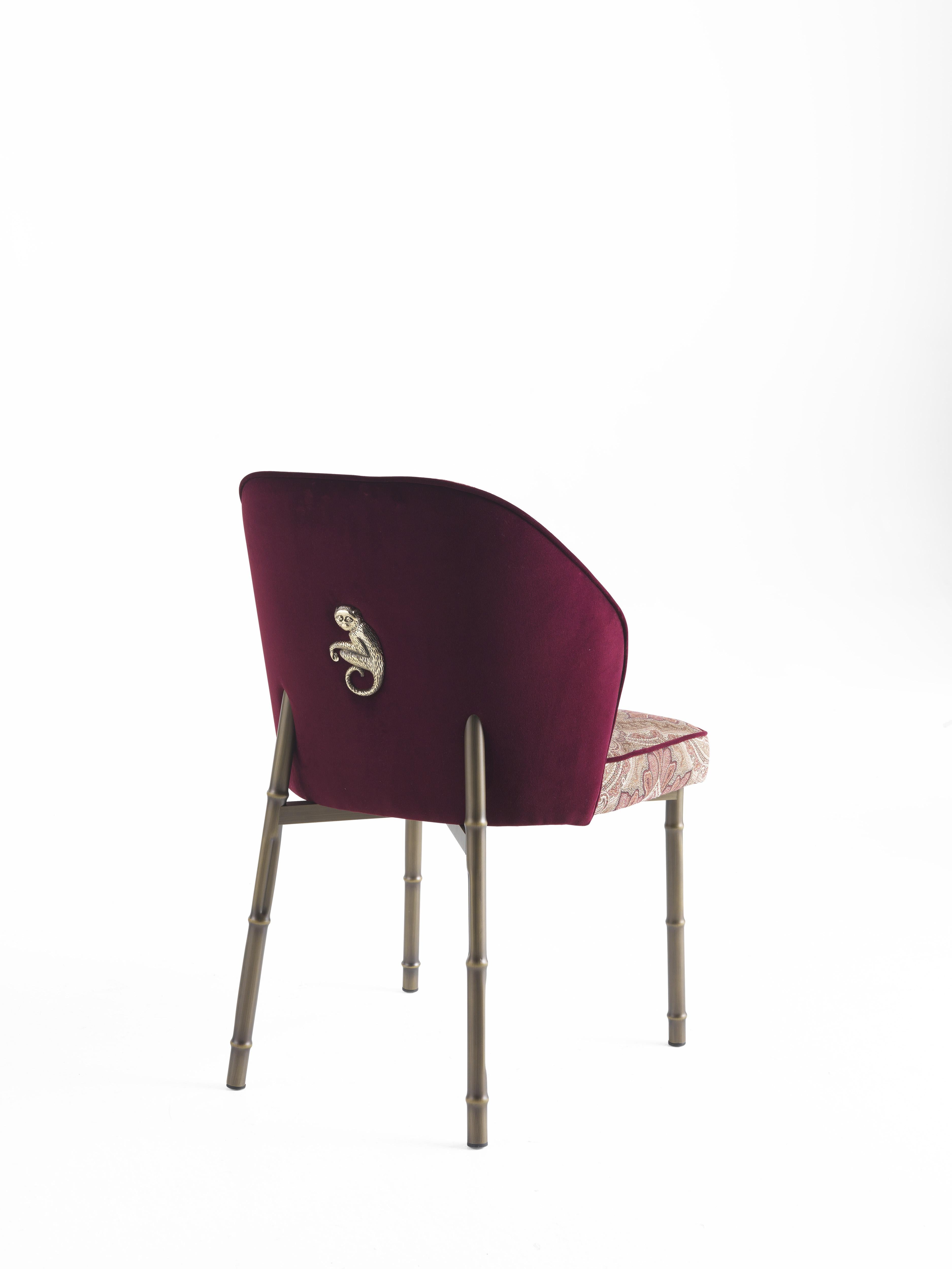 Frida-Stuhl aus dem 21. Jahrhundert mit Stoff von Etro Home Interiors im Zustand „Neu“ im Angebot in Cantù, Lombardia
