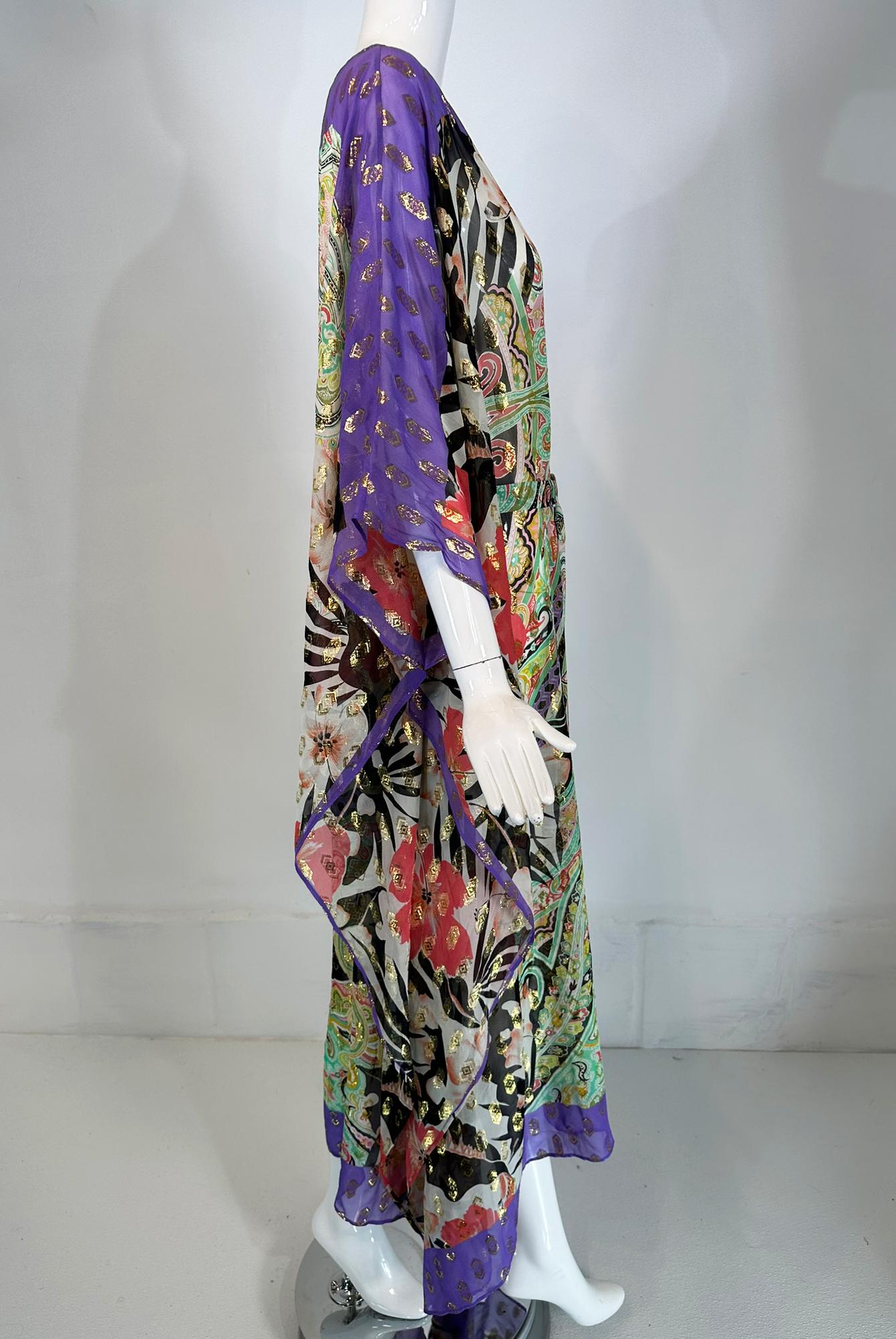 Etro Caftan transparent en soie imprimée or métallisé avec ceinture  Moyen Pour femmes en vente