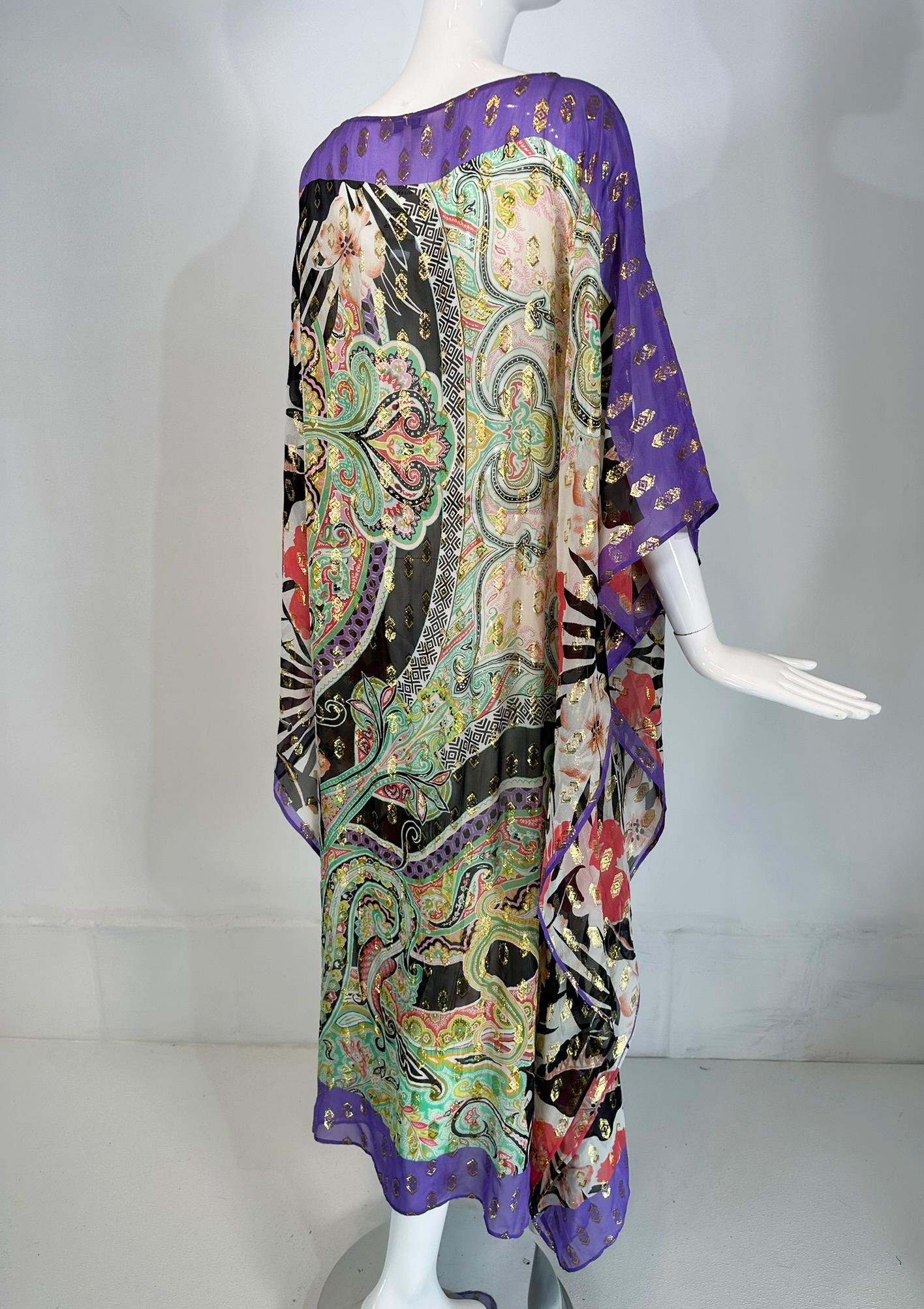 Etro Caftan transparent en soie imprimée or métallisé avec ceinture  Moyen en vente 2