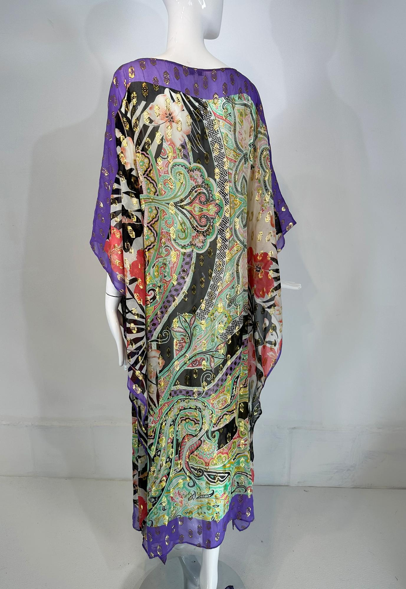 Etro Caftan transparent en soie imprimée or métallisé avec ceinture  Moyen en vente 4