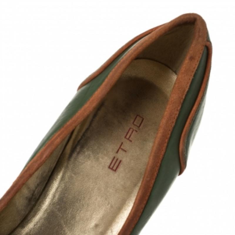 Etro Green Leather Logo Embellished Pointed Toe Pumps Size 38.5 For Sale 4