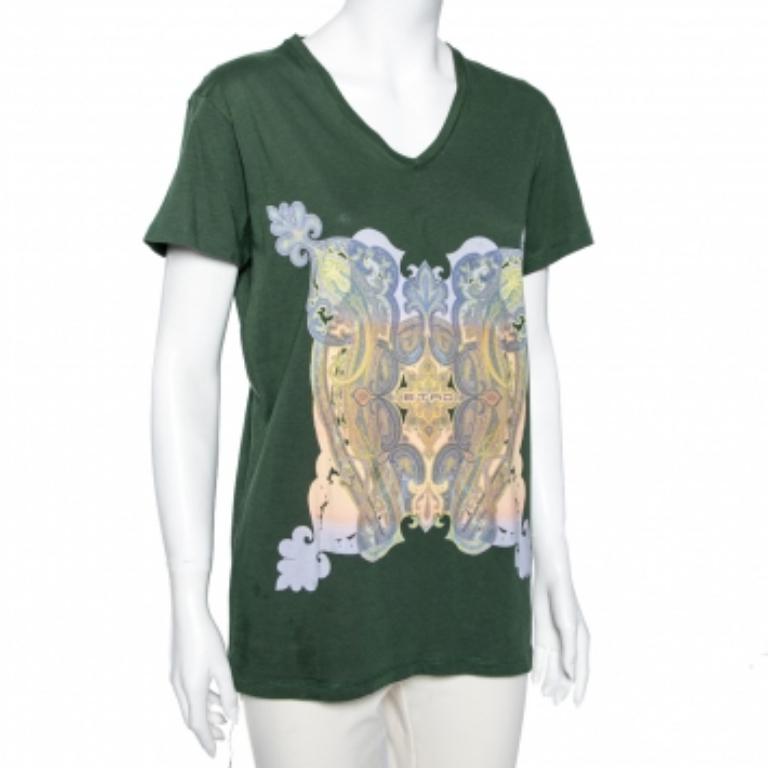 Etro vous propose un t-shirt simple rehaussé d'imprimés cachemire vibrants. Il a été confectionné en coton dans une teinte verte et présente des manches courtes. Associez cette création à des baskets et à un pantalon en jean pour un look cool et