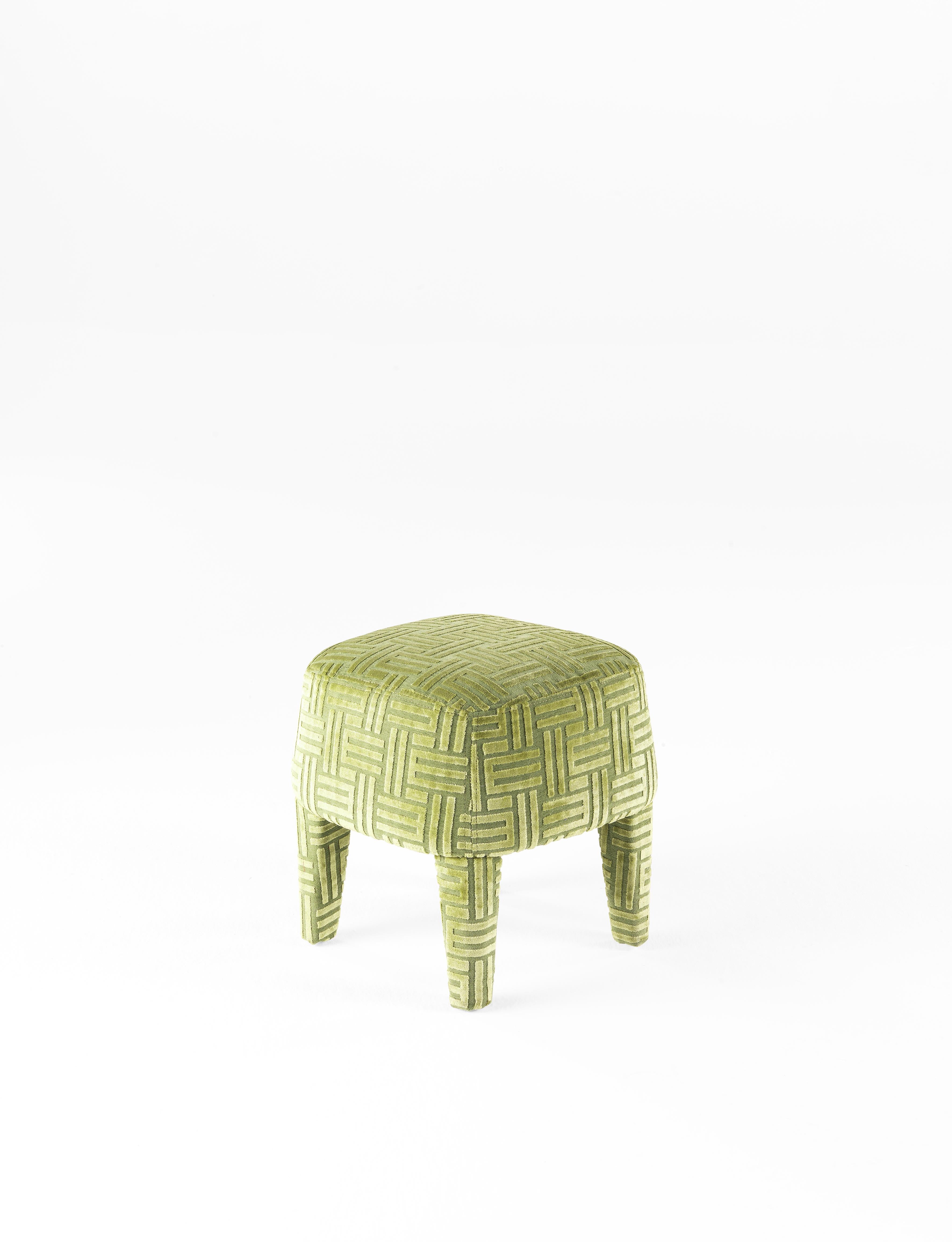 The Mini pouf features a light and versatile design. Small, soft and compact, it adds character to any setting. 

Pouf with structure in wood and foam. Upholstery in velvet FLAG COL. 1 BEAN cat. A