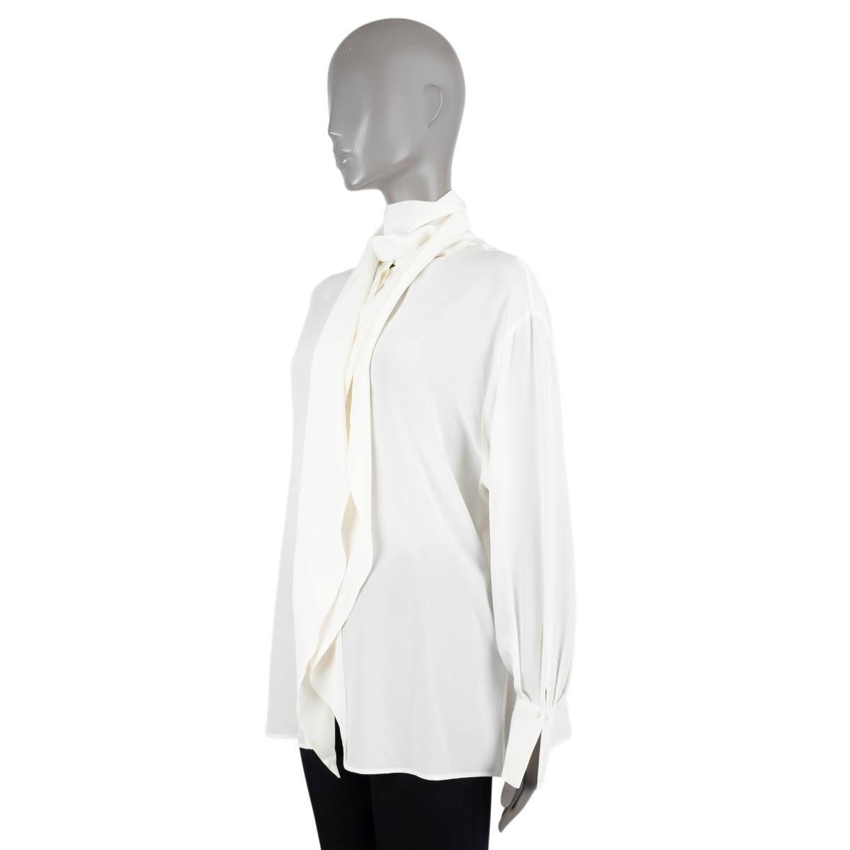 ETRO ivory silk SANTA BARBARA DRAPED PUSSY BOW Blouse Shirt 44 L In Excellent Condition For Sale In Zürich, CH