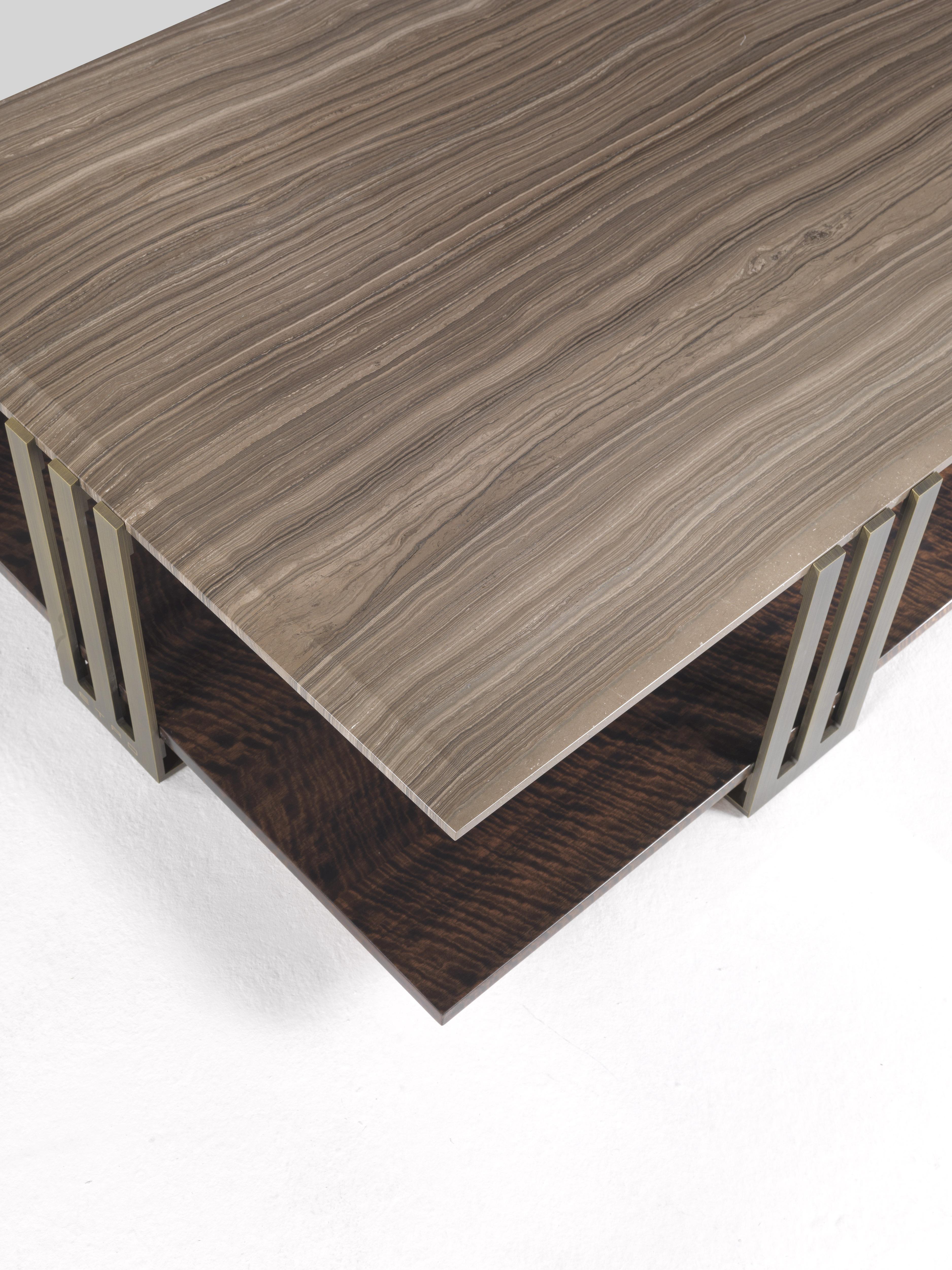Klee Central Tisch aus Metall und Marmor des 21. Jahrhunderts von Etro Home Interiors (Italienisch) im Angebot
