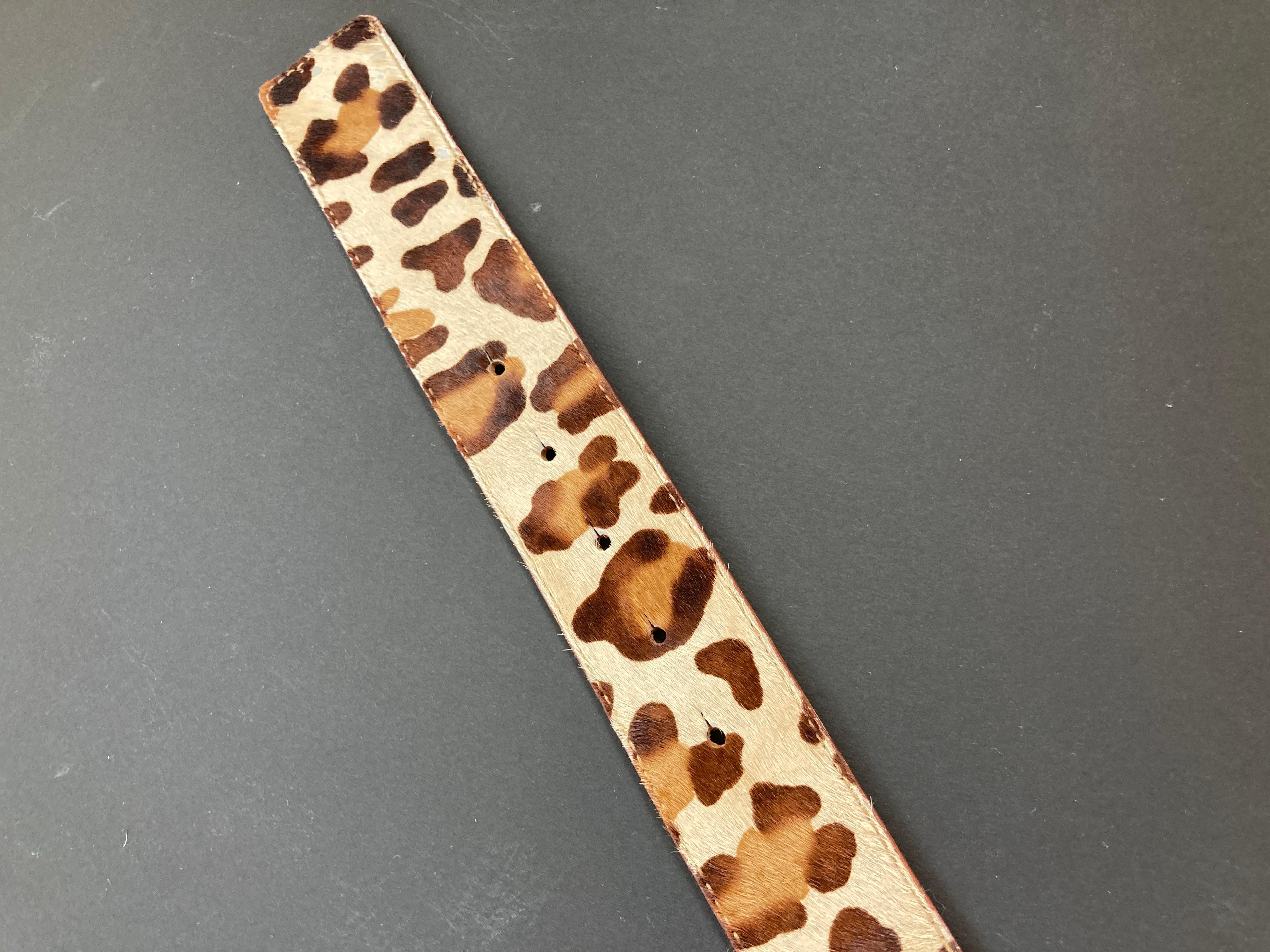 ETRO Ceinture en cuir imprimé léopard avec boucle en laiton emblématique Pegaso en vente 5