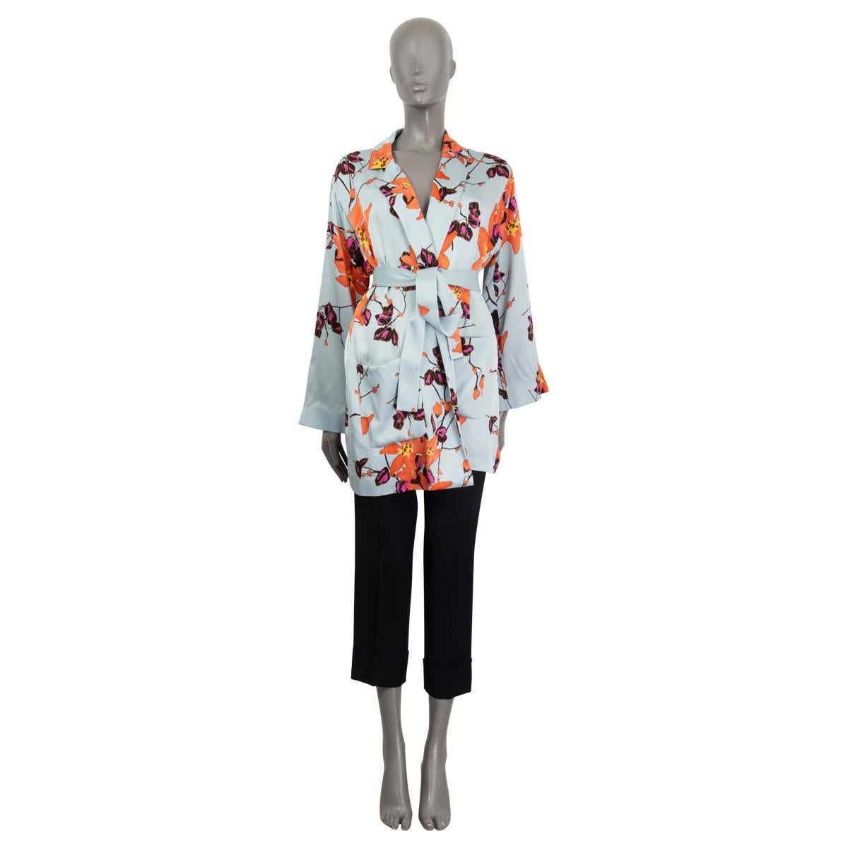 100% authentic Etro Pre-Fall 2018 lilies print soft jacket in baby blue, coral, fuchsia, brown and black viscose (100%). Features two patch pockets on the front and a detachable belt. Lined in peach viscose (70%) and silk (30%). Brand new, with