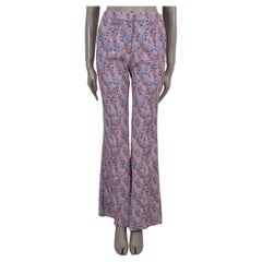 Pantalones grises