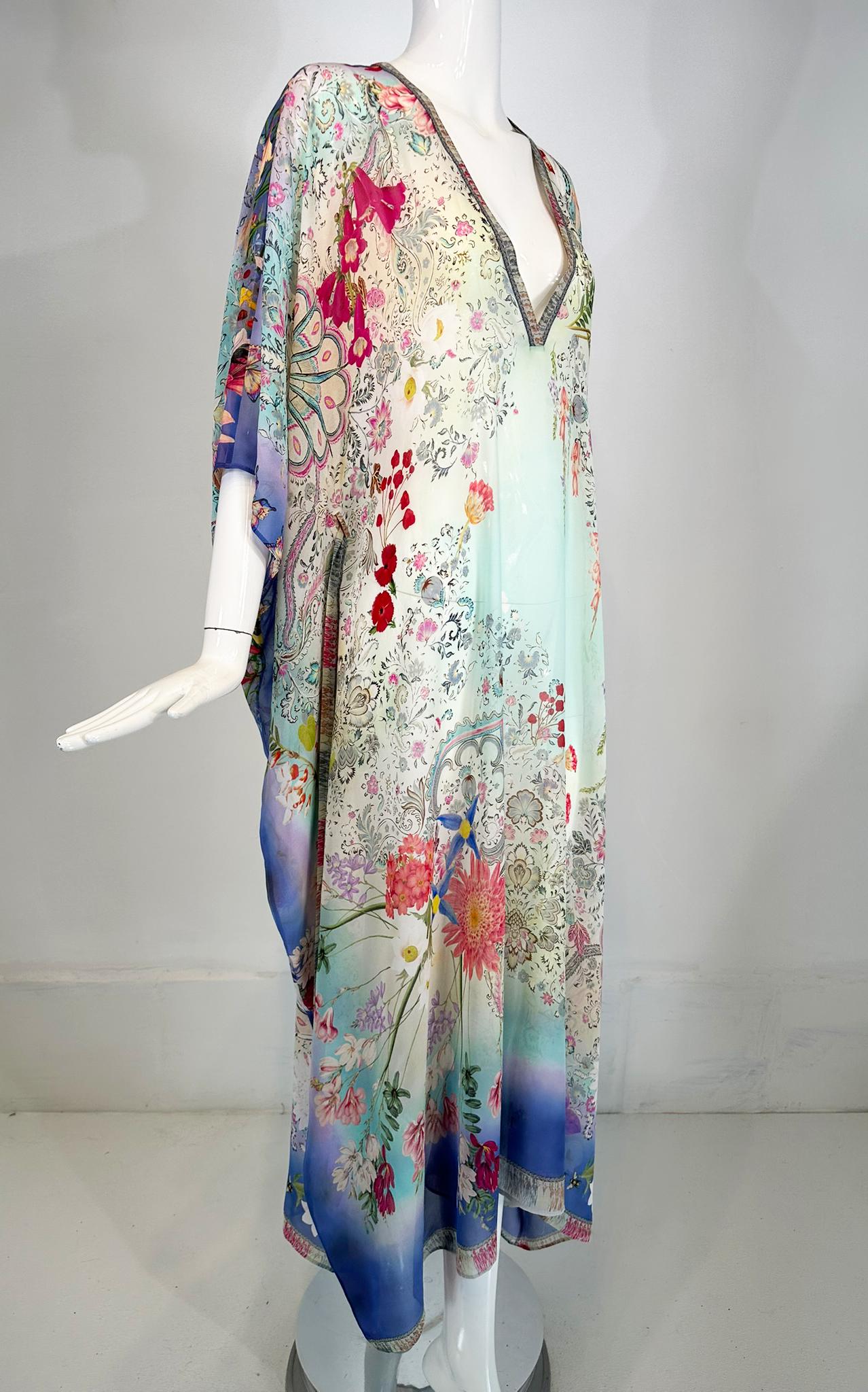 Etro Los Angeles spring floral with bees silk crepe print long caftan with self belt, marked size large. This is such a gorgeous floral garden print, soft & romantic and at the bottom there is a small swarm of bumble bees!. V neck with side arm