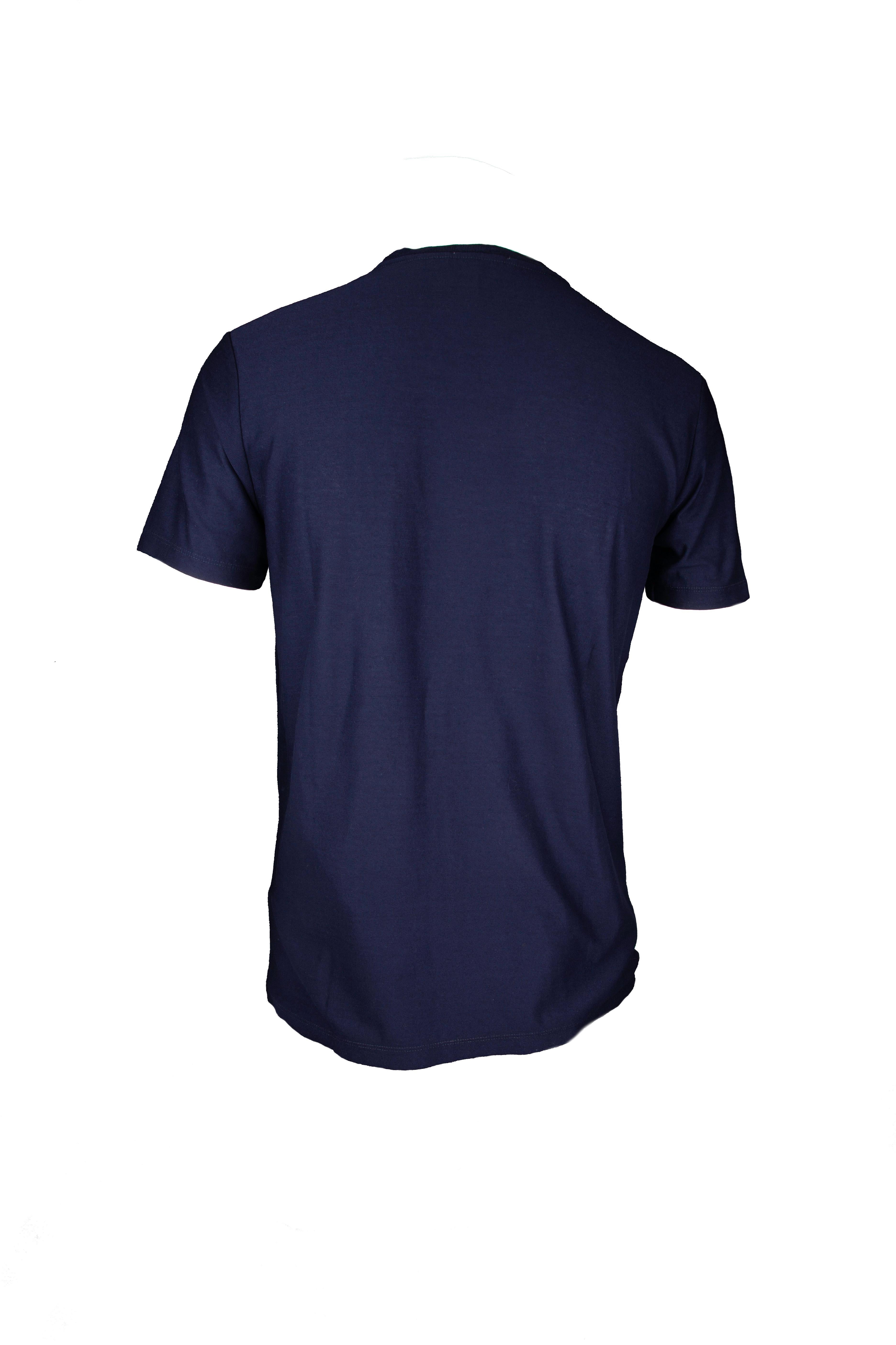 This Etro mens navy blue jersey t-shirt  features a ribbed round neck, short sleeves, and a front herald unicorn intarsia. Brand new with tags. Made in Italy.

Size: Small

Material: Cotton