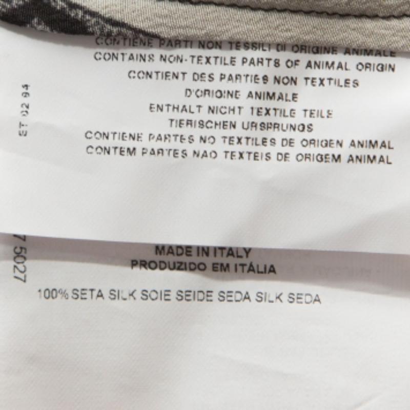 Etro Blusa de seda monocromática con estampado de cachemira y hojas M en venta 1
