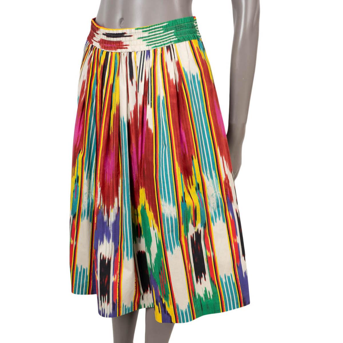 100% authentic Etro Ikat printed flared midi skirt in multicolor cotton (100%). The design features an elastic waistband, side slit pockets and is unlined. Has been worn and is in excellent condition. 

2018

Measurements
Tag