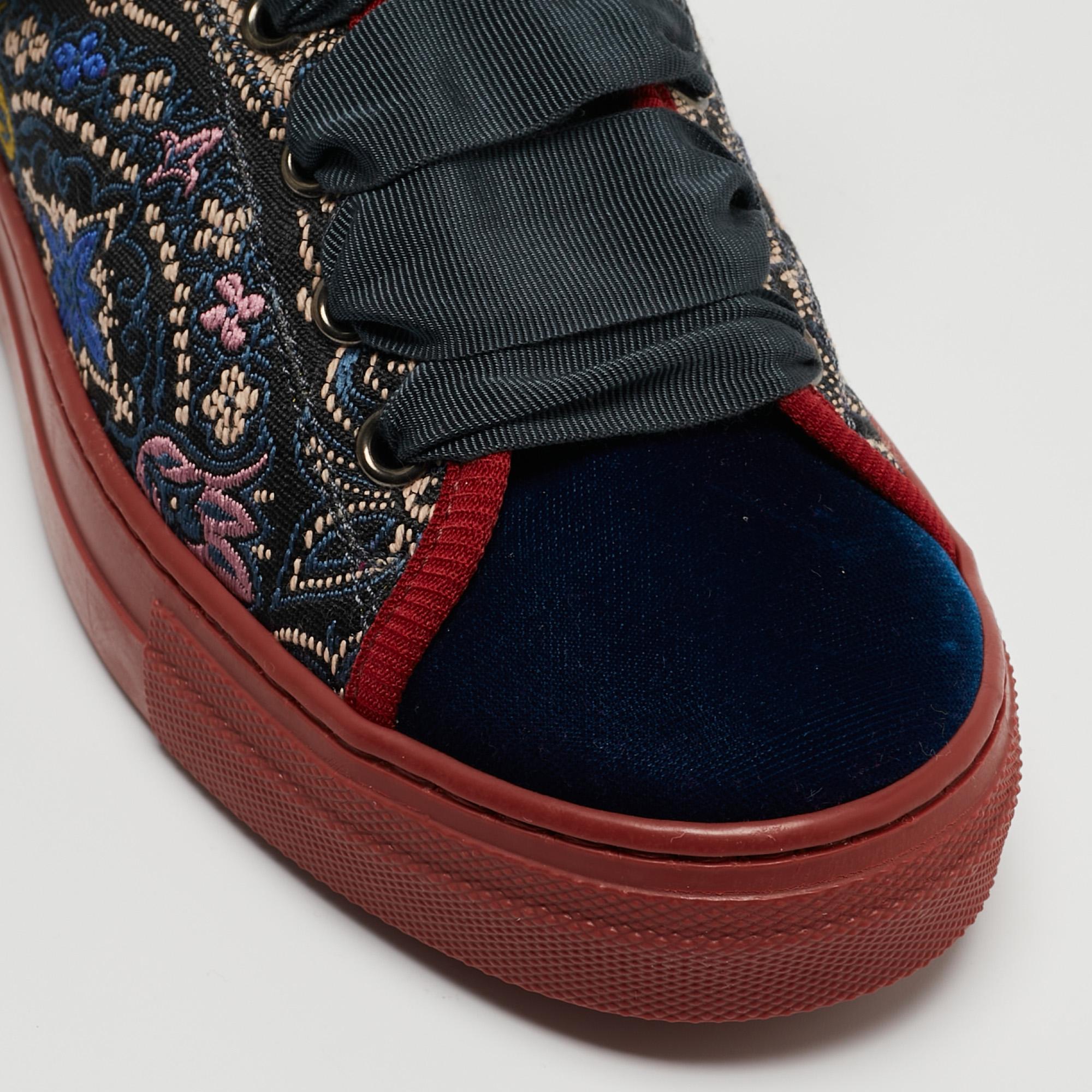 Etro Multicolor Embroidered Fabric and Velvet Low Top Sneakers Size 36 In Excellent Condition In Dubai, Al Qouz 2