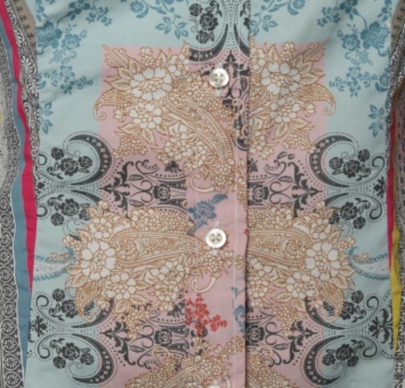 Etro Camisa con botones de algodón con estampado floral multicolor M en Bueno estado para la venta en Dubai, Al Qouz 2