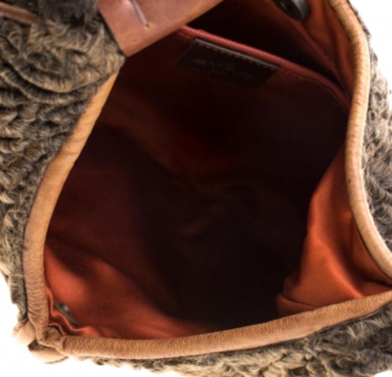 Mehrfarbiger Hobo aus Pelz und Jacquard von Etro im Angebot 3