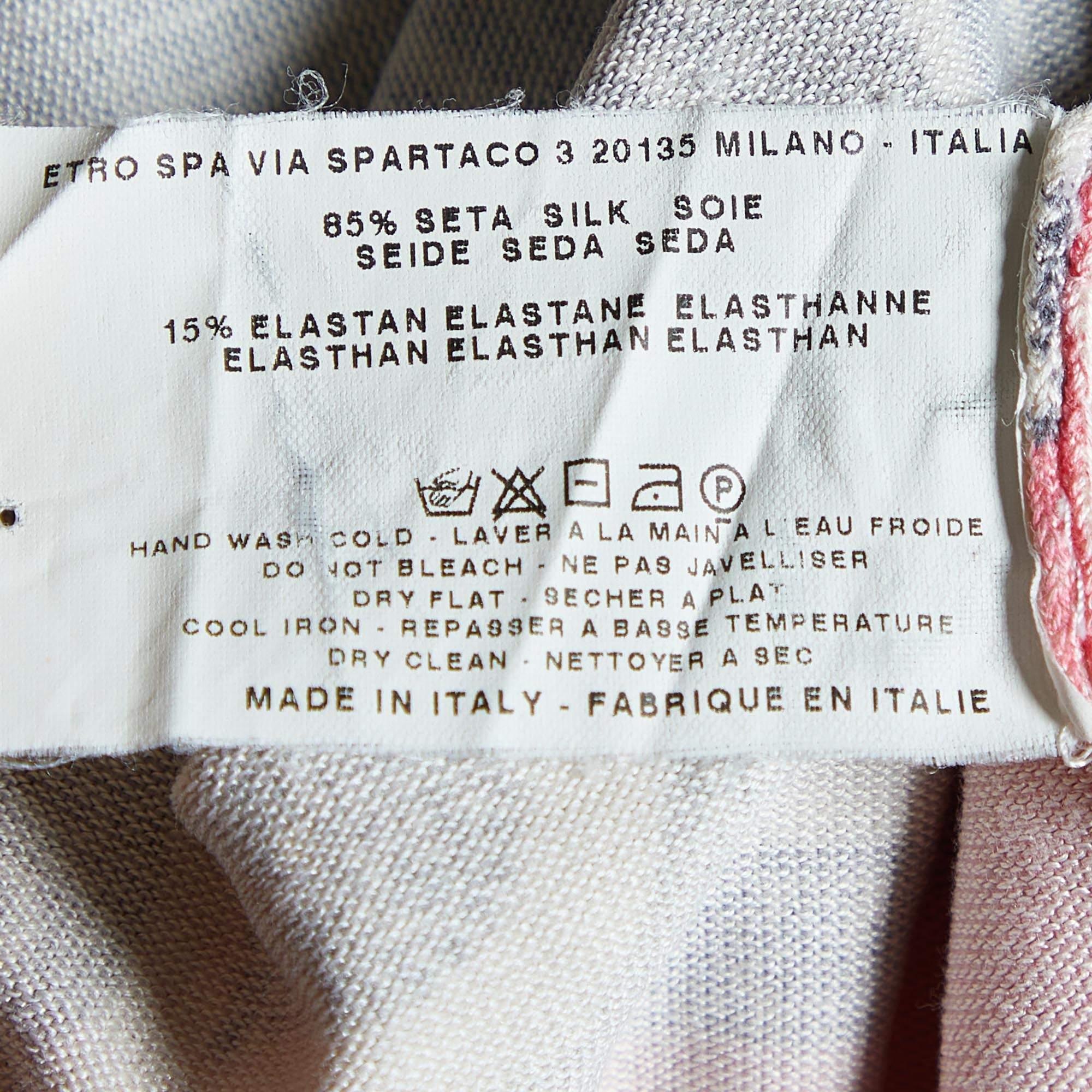 Cardigan Etro en tricot de soie imprimé multicolore à boutons sur le devant M Pour femmes en vente