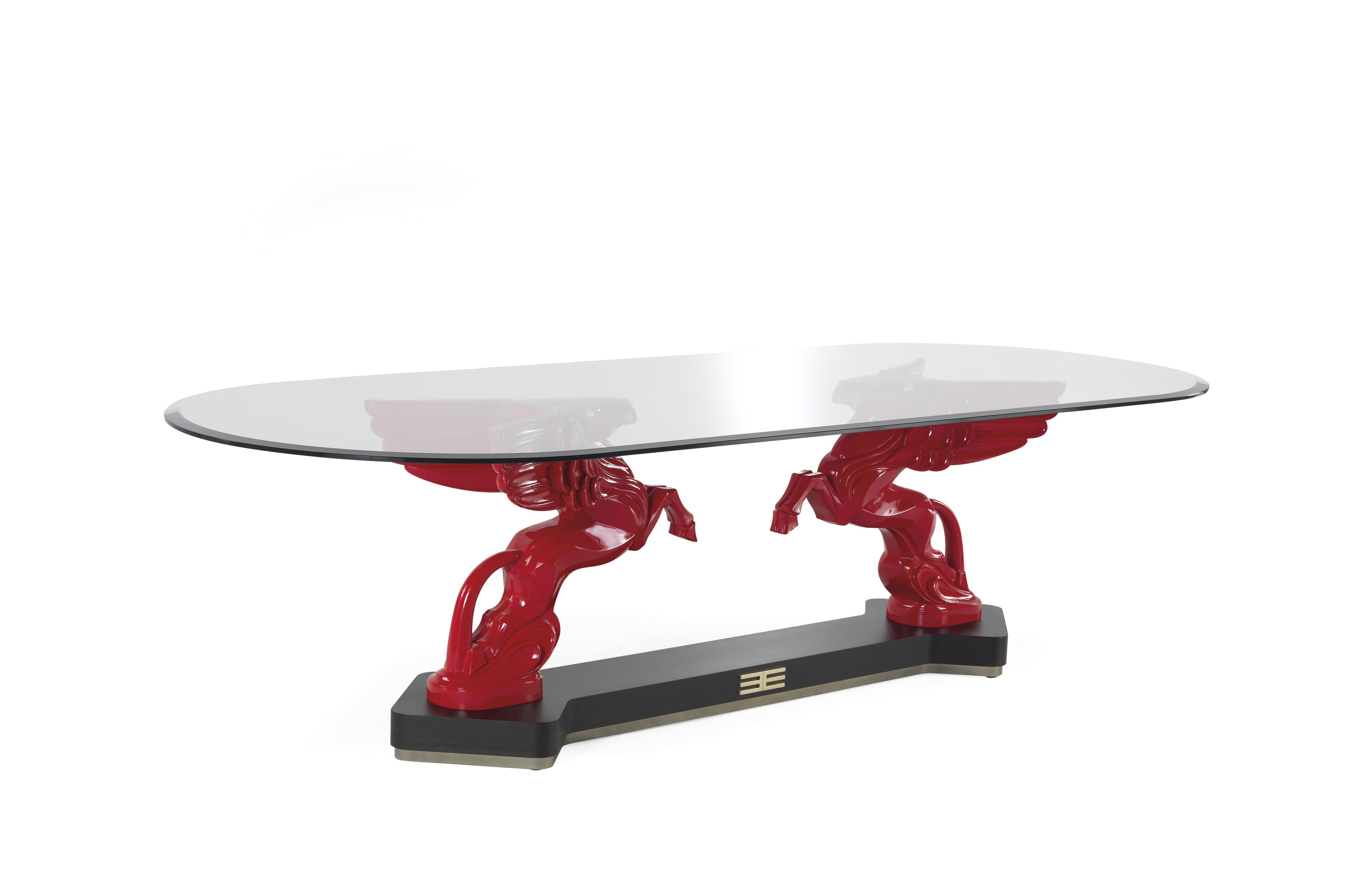 Mythology meets design in Mythos dining table, a scenographic piece of furniture whose main protagonist is the most famous among the winged horses, Pegasus, he heraldic figure symbol of the Etro brand. Facing each other in a dynamic position and