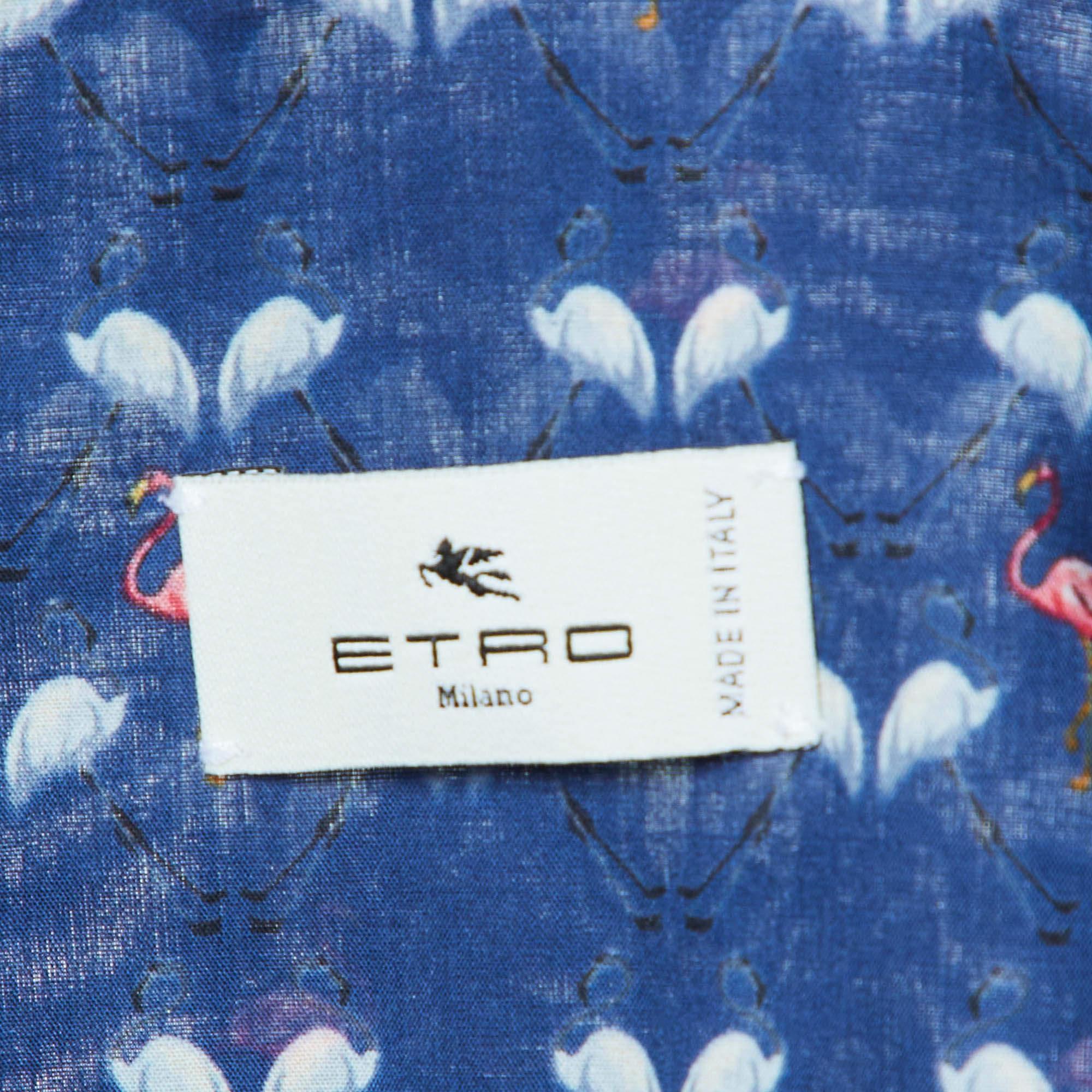 Etro - Camicia a maniche lunghe in cotone con stampa di fenicotteri blu navy M. I. In condizioni buone in vendita a Dubai, Al Qouz 2