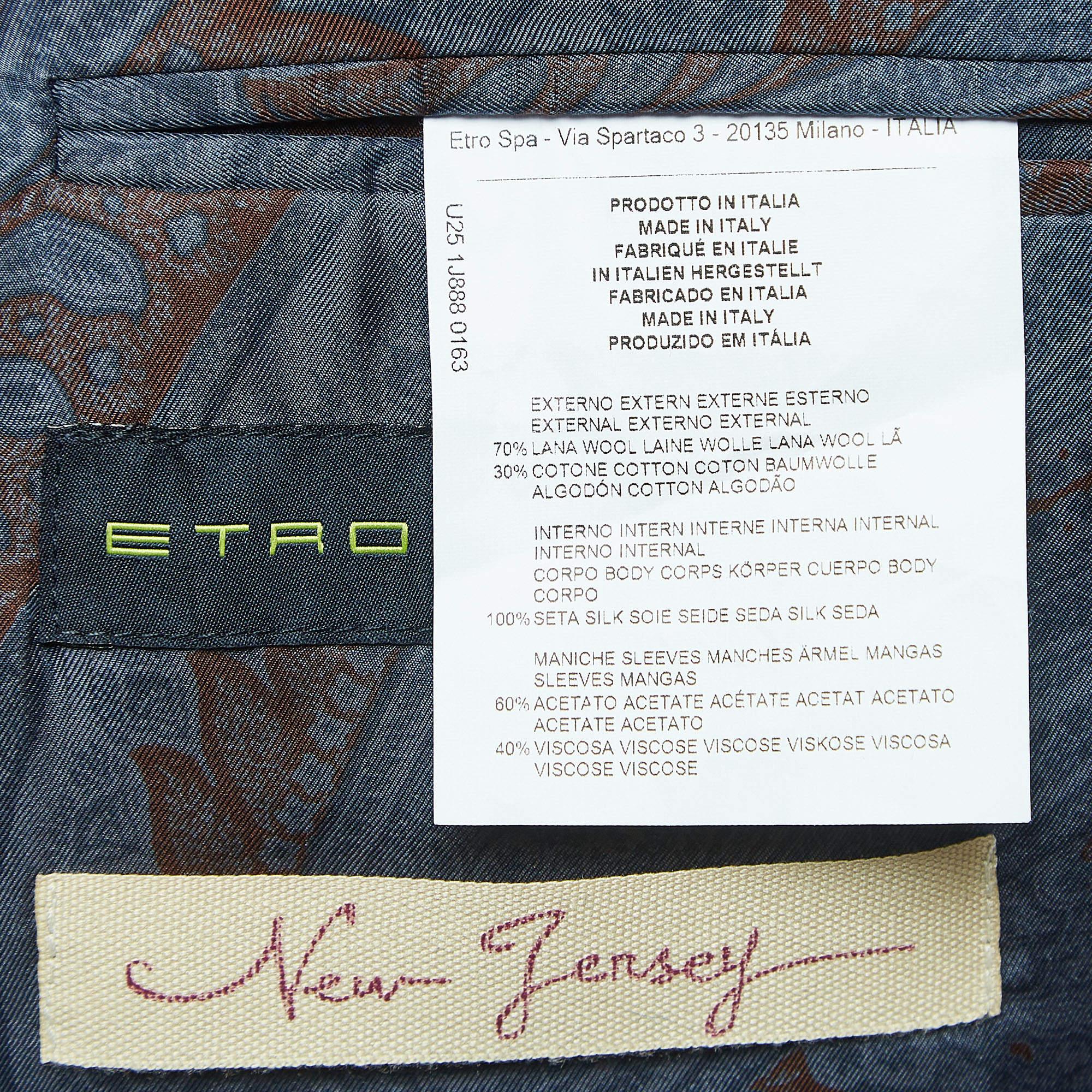Etro Navy Blue Striped Patterned Wool Blend Double Breasted Blazer XL In Good Condition For Sale In Dubai, Al Qouz 2