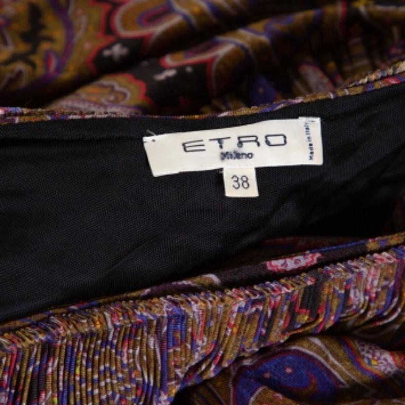 This Etro attire is a posh pick and will lend an advanced look. Look elegant and in style when you wear this impressive maxi dress that's covered in paisley prints. The dress features a flattering silhouette and ruffle details.