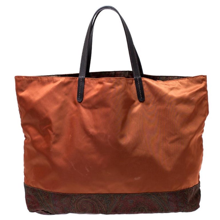 Etro - Tote shopper reversibile in nylon con motivo Paisley arancione su  1stDibs | etro shopper sale, etro tote bag