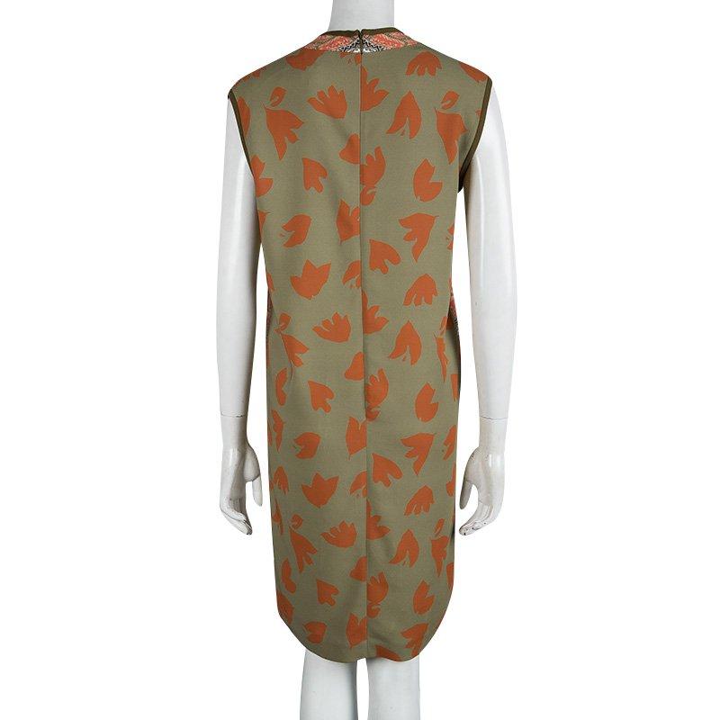 Get in sync with summer in this vibrant orange dress by Etro. Featuring contrasting prints at the front and back, this dress is designed as sleeveless with a v-shaped neck. Made in Italy from a blend of viscose, acetate and elastane. Team this dress