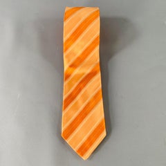 ETRO Cravatta in seta a righe diagonali bianche e arancioni