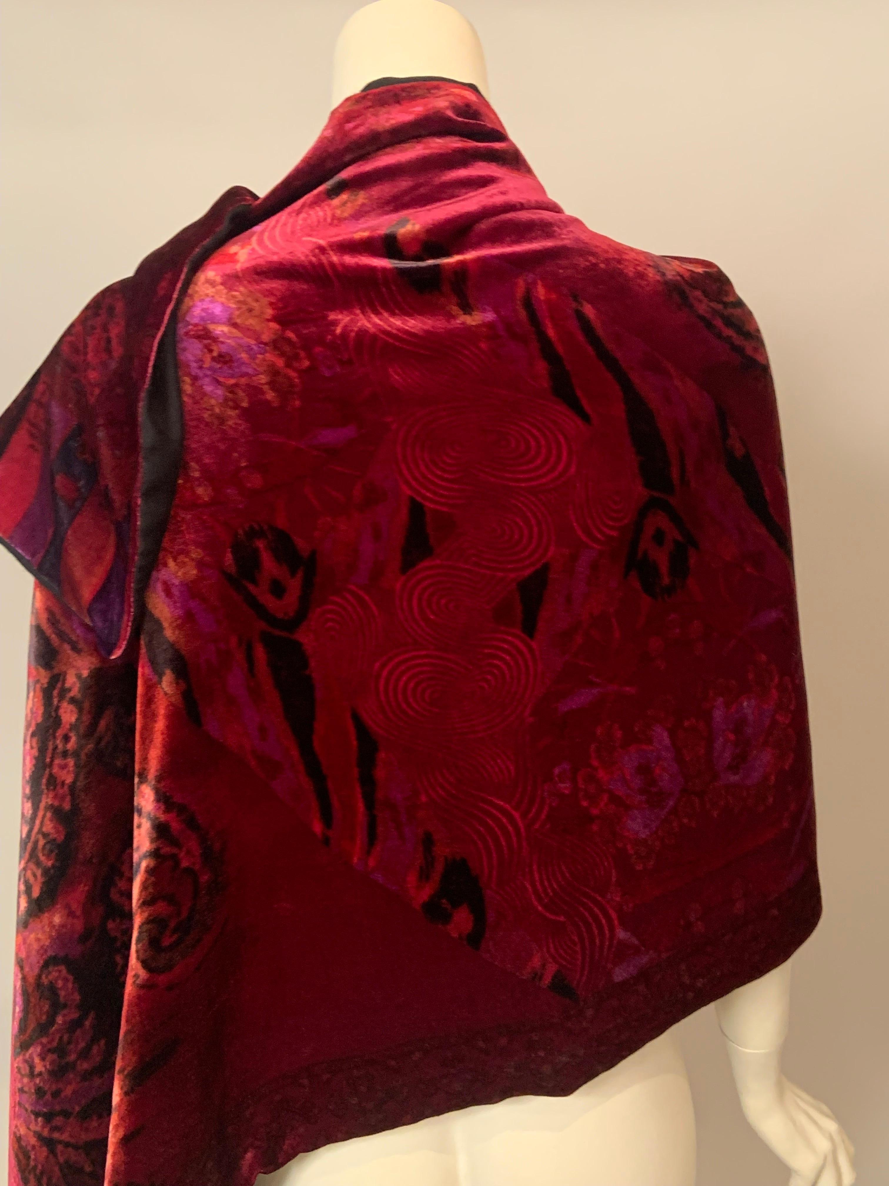 Etro Paisley Pattern Silk Velvet Shawl Reversing to a Black Cashmere Shawl For Sale 6
