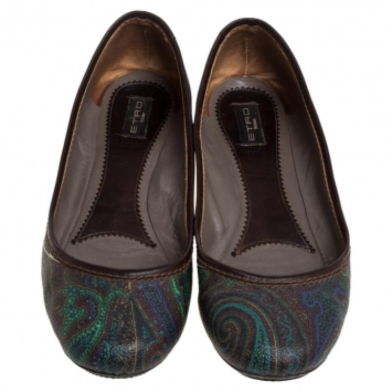Etro Paisley Printed Coated Canvas And Leather Trim Ballet Flats Size 38 In Good Condition For Sale In Dubai, Al Qouz 2