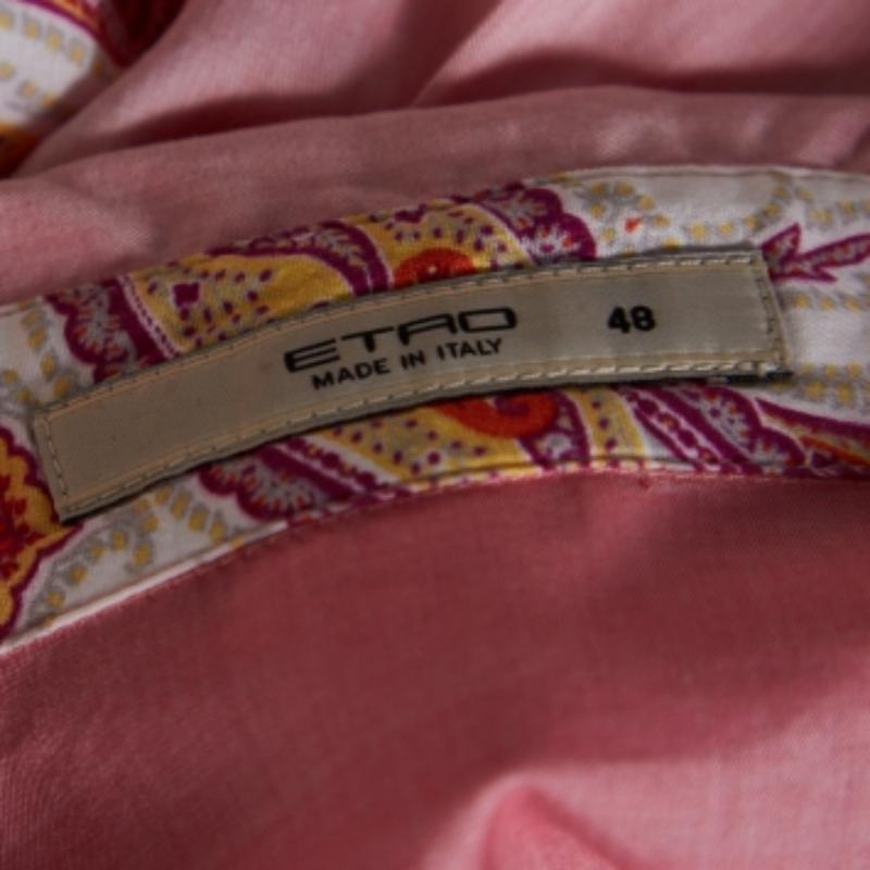 Design and quality come together in this shirt from the house of Etro. If your style is classic and effortless, then this pink creation is the perfect choice for you. Enhanced with signature paisley prints, this cotton shirt is a must-have.