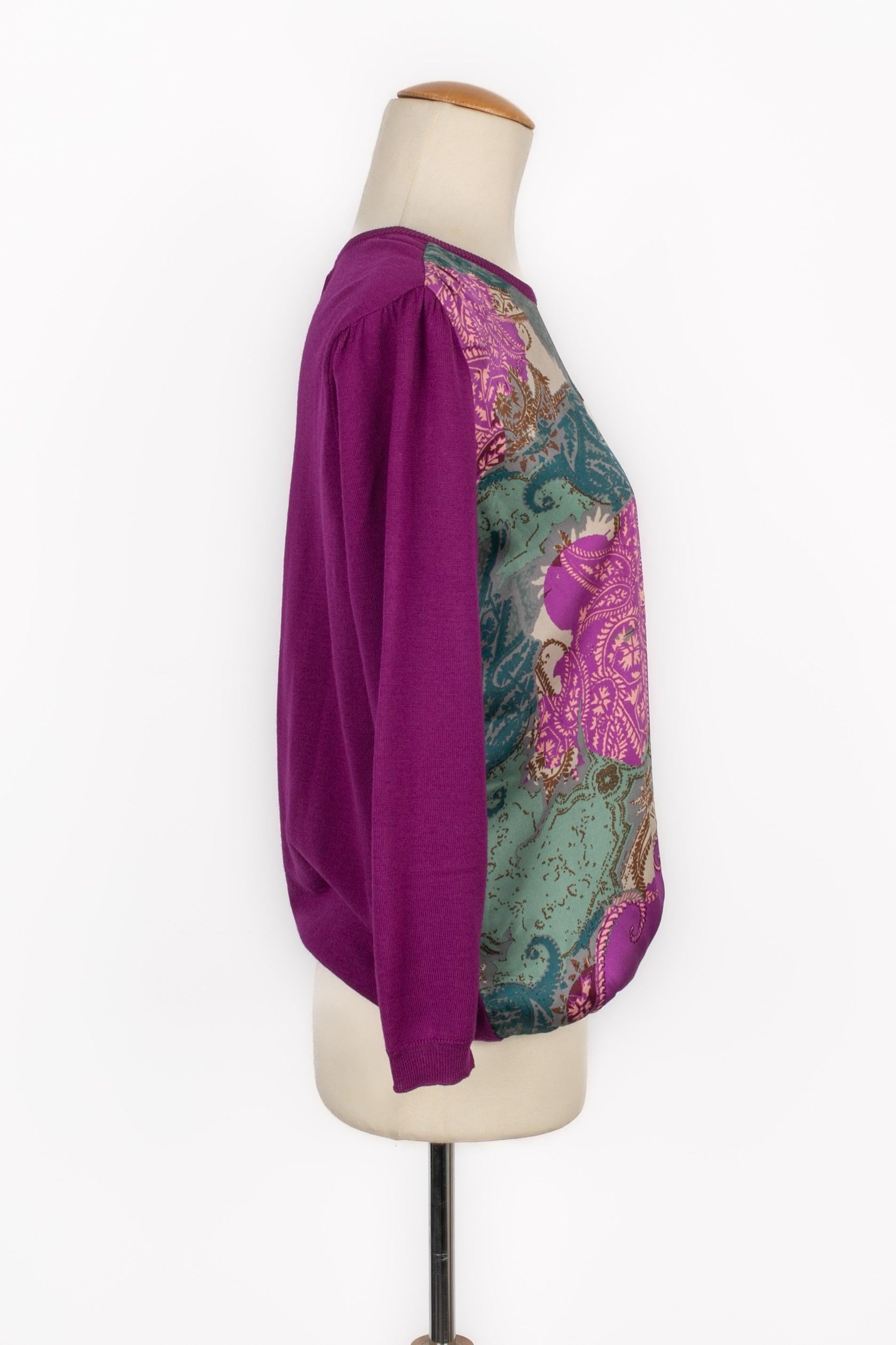 Etro - (Made in Italy) Printed purple silk and mesh sweater. Size 48IT.

Additional information:
Condition: Very good condition
Dimensions: Shoulder width: 42 cm - Sleeve length: 50 cm - Length: 55 cm

Seller Reference: FH234