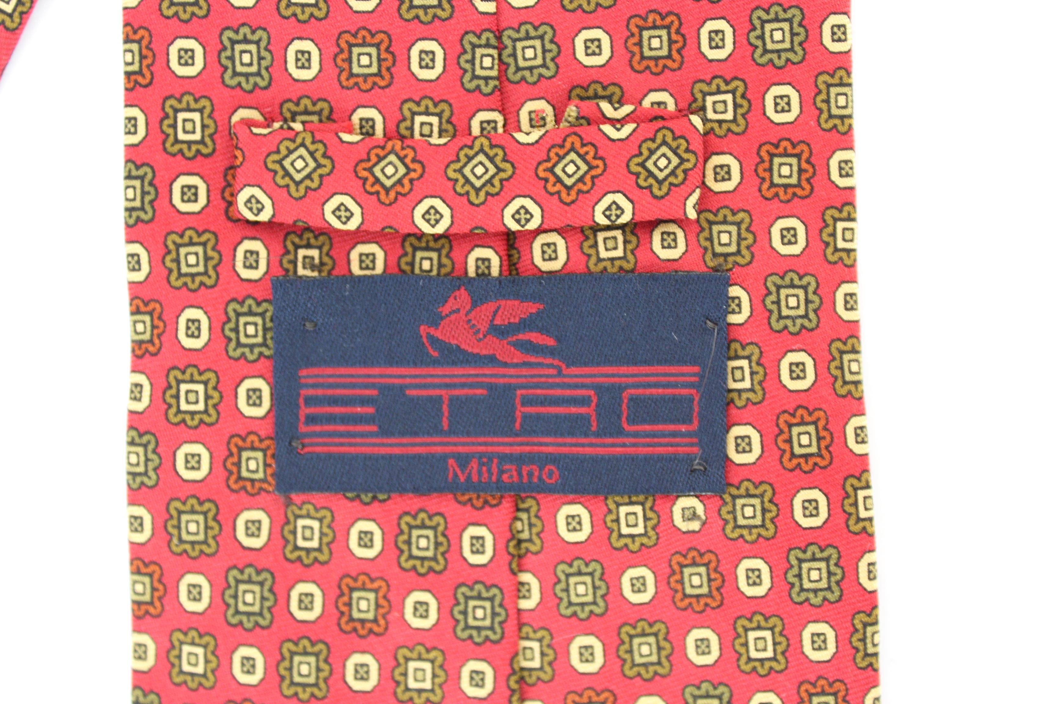 Etro Red Beige Silk Classic Tie In Excellent Condition For Sale In Brindisi, Bt