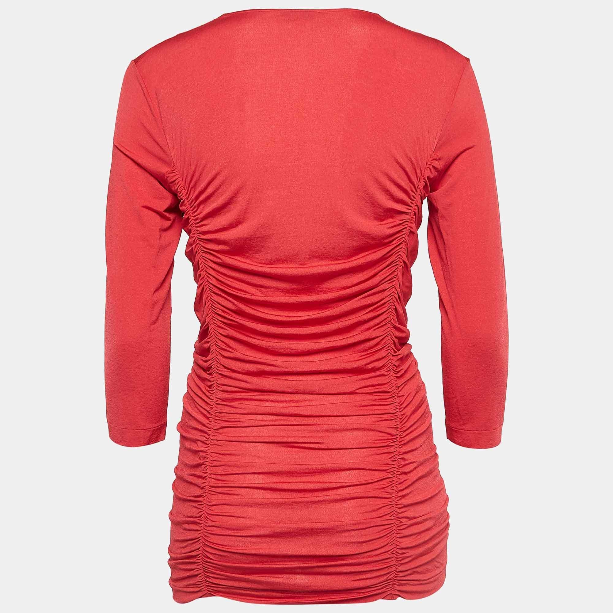 Find great style and comfort while wearing this designer top. Tailored using the best fabrics the creation has been given immense detail. Style it with a pair of jeans and flats.
