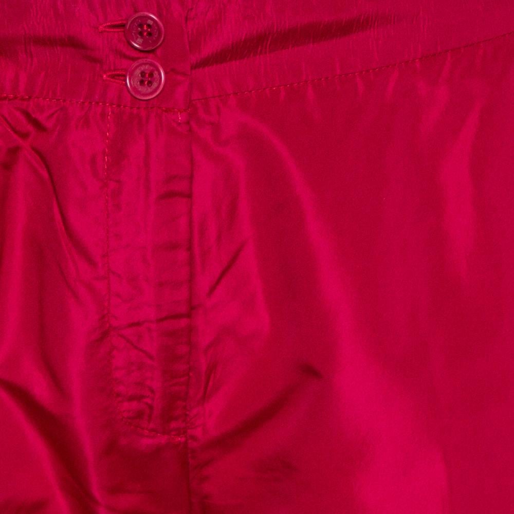 Etro Red Silk Straight Leg Trousers L In Good Condition For Sale In Dubai, Al Qouz 2